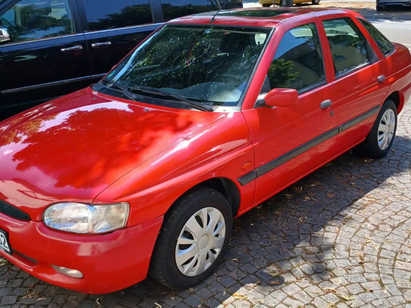 Ford Escort Escort 16V Classic Red - 1