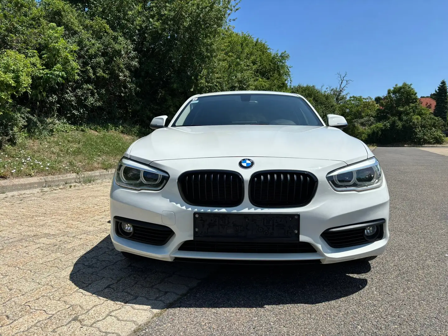 BMW 118 118d Advantage Weiß - 2