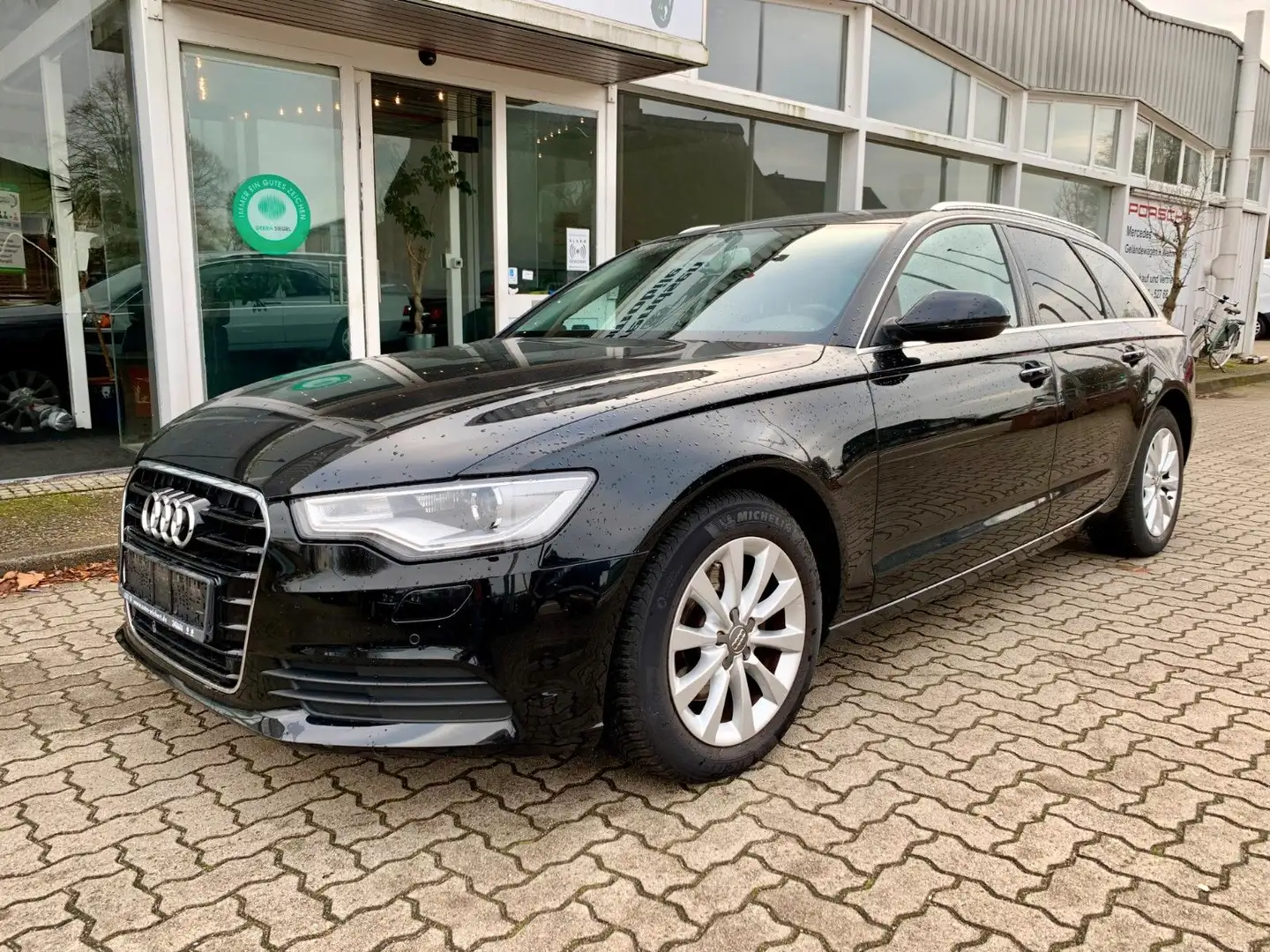 Audi A6 AVANT 2.0TDI/XENON/KAMERA/LEDER/STANDHZG./MMI Schwarz - 2