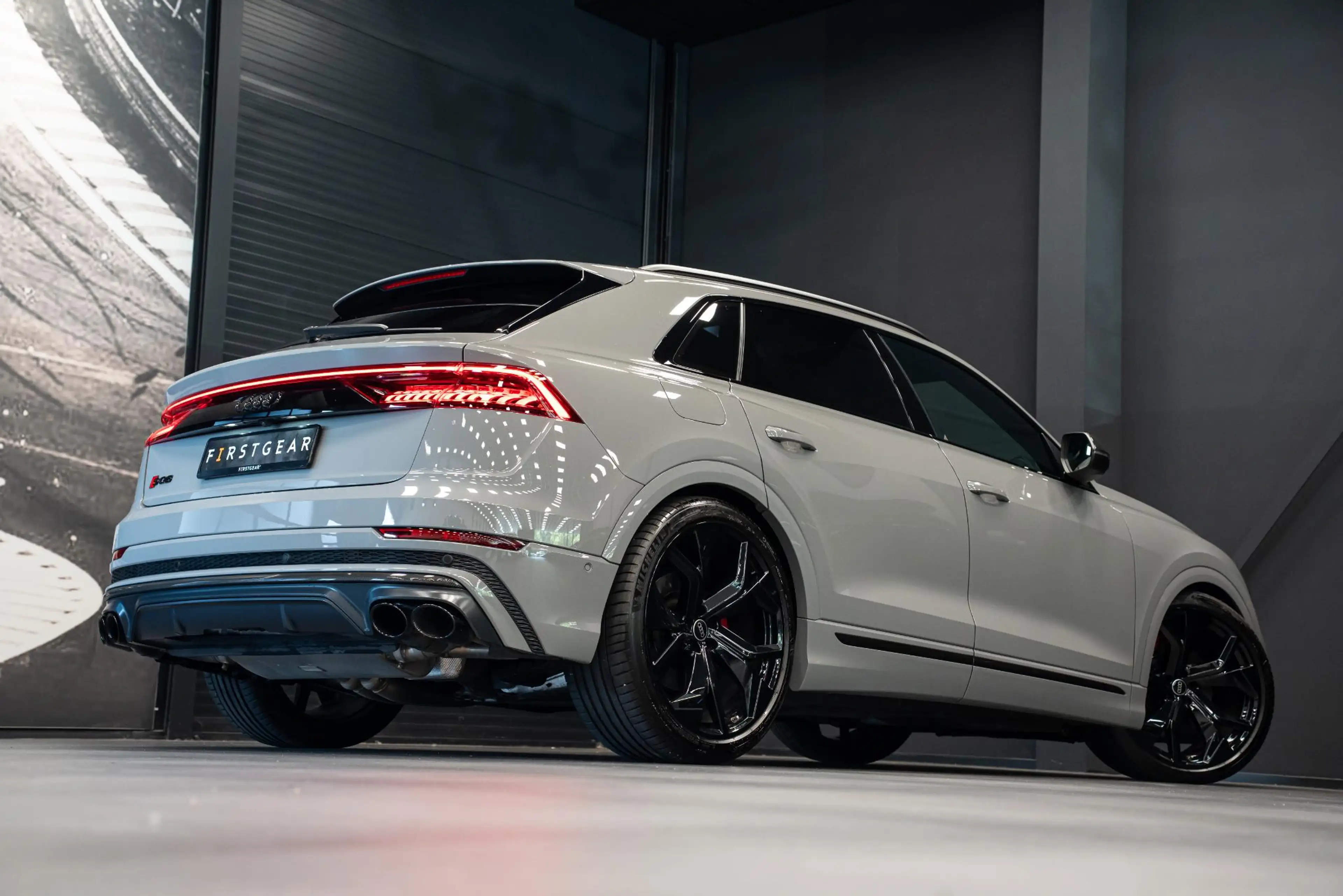 Audi SQ8 4.0 TFSI quattro *Bang & Olufsen / Panorama / Vier — photo 35