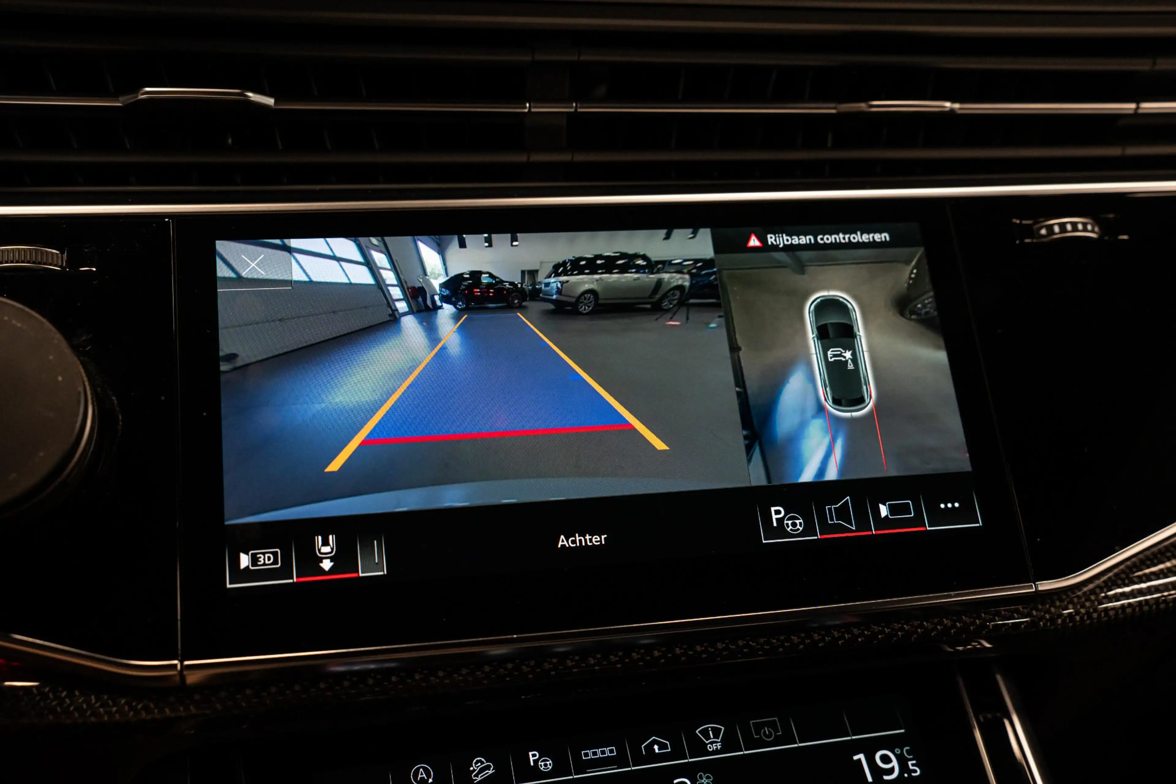 Audi SQ8 4.0 TFSI quattro *Bang & Olufsen / Panorama / Vier — photo 47