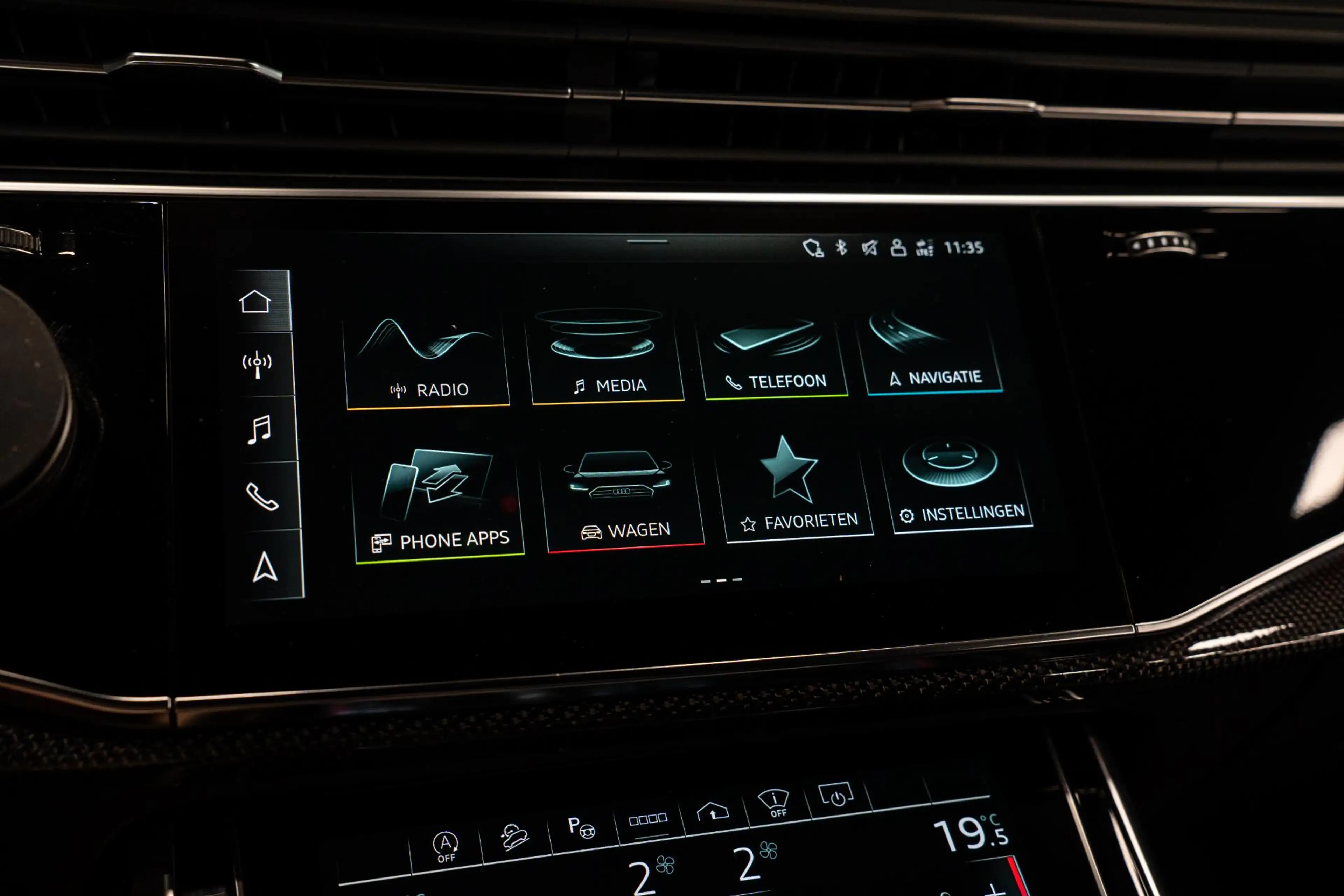 Audi SQ8 4.0 TFSI quattro *Bang & Olufsen / Panorama / Vier — photo 23