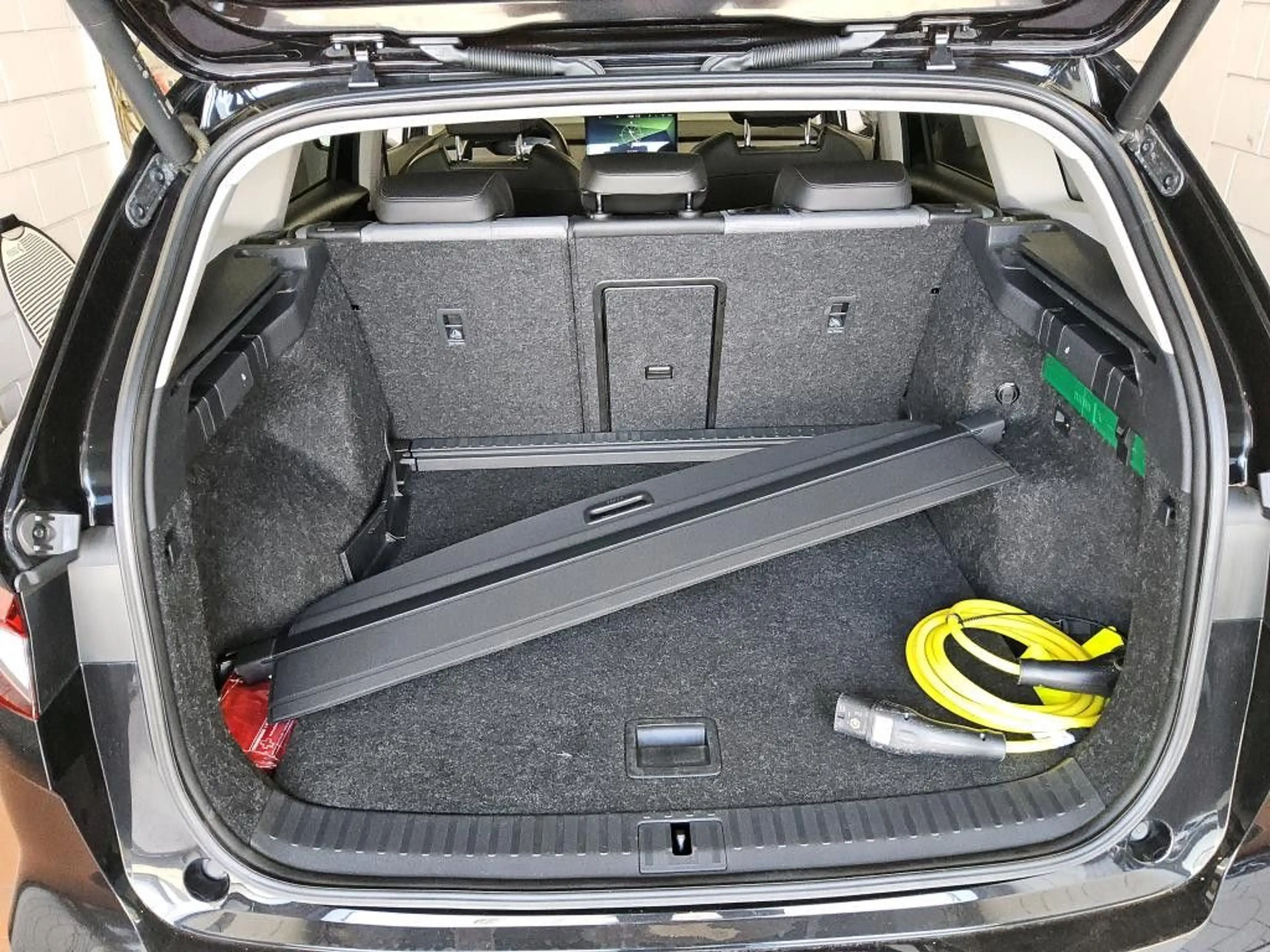 Skoda Enyaq 80 x Loft 4x4 Pano Canton Matrix-LED AHK — photo 12