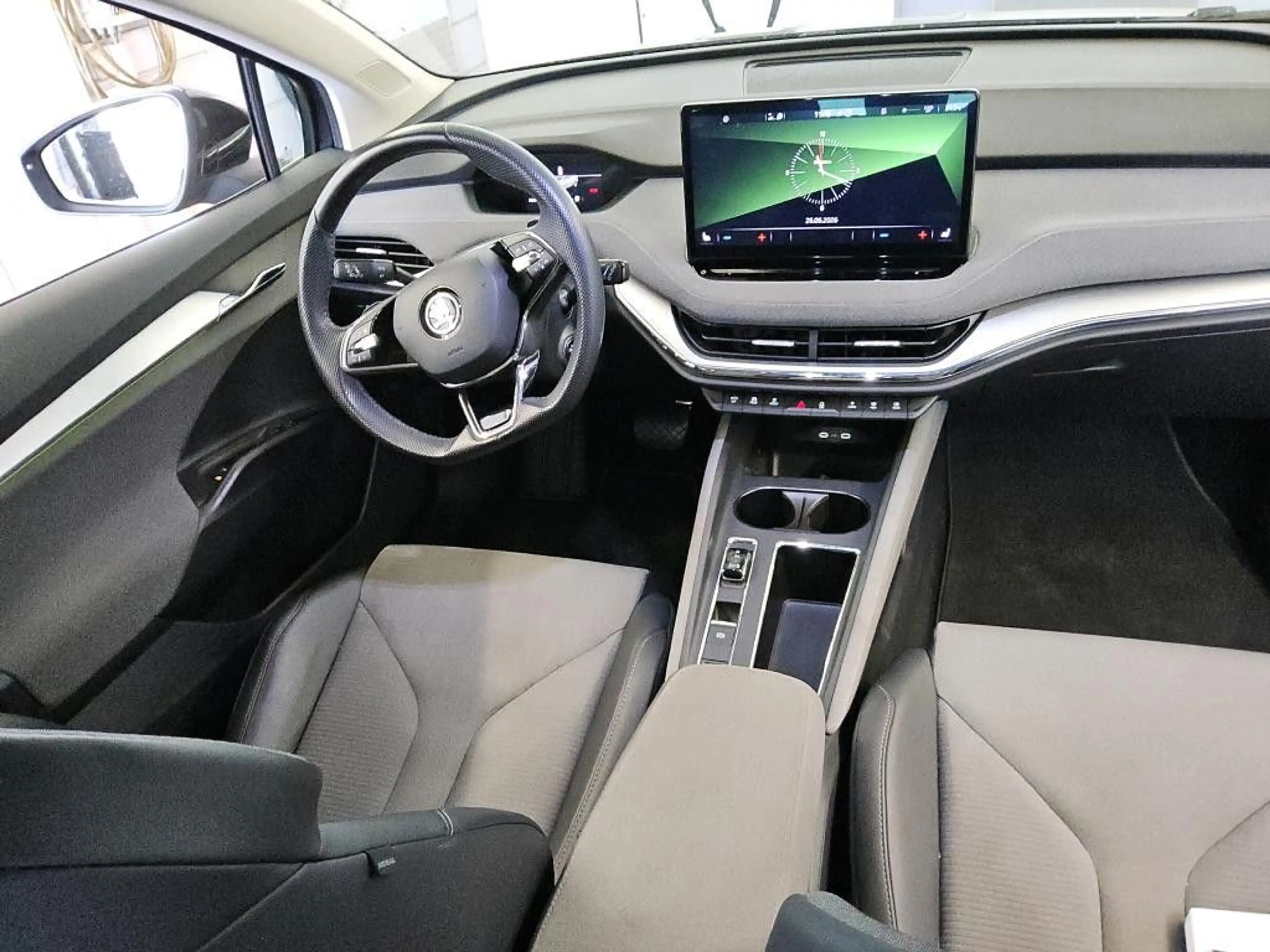Skoda Enyaq 80 x Loft 4x4 Pano Canton Matrix-LED AHK — photo 8