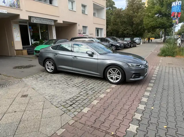 Audi A5 view 3