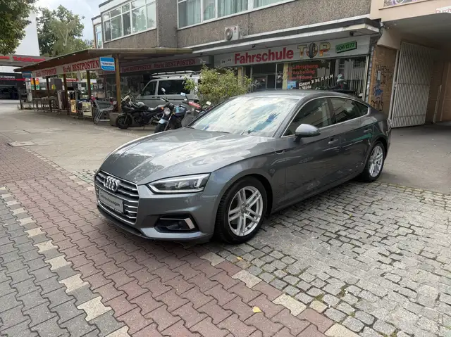 Audi A5 view 9
