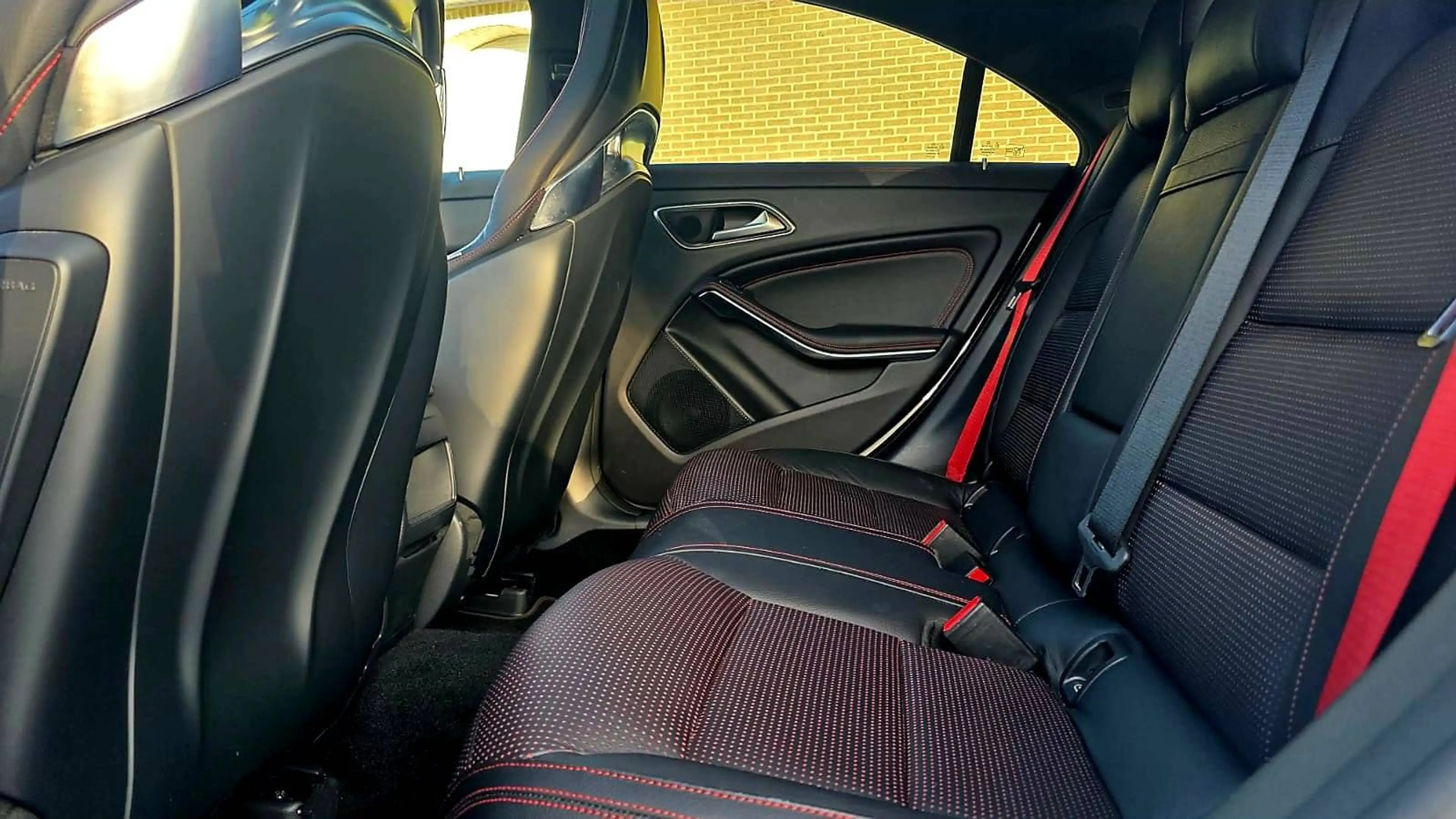 Mercedes-Benz CLA 45 AMG AMG Sport Panoramische Dak Led Camera — photo 9
