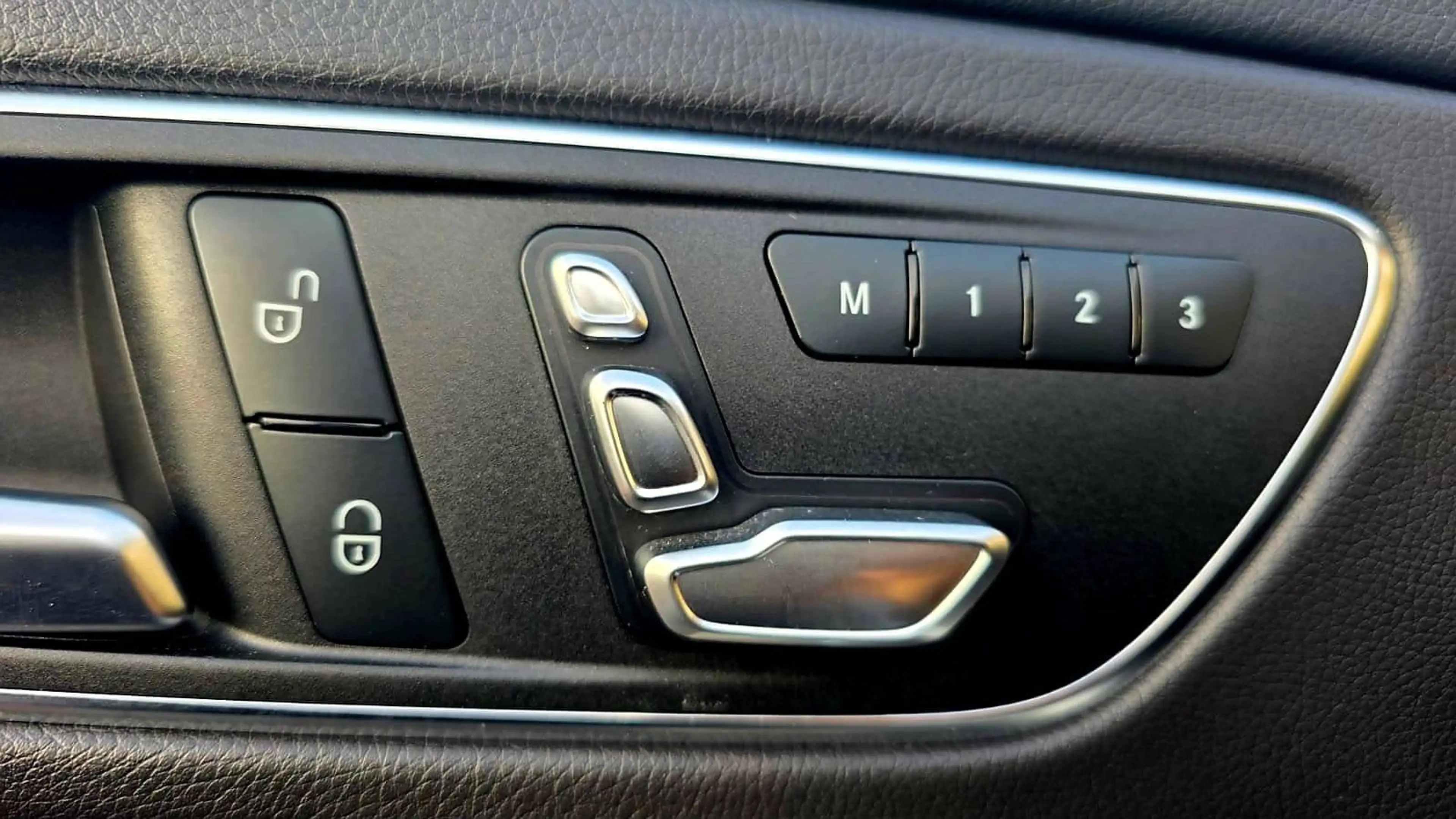 Mercedes-Benz CLA 45 AMG AMG Sport Panoramische Dak Led Camera — photo 12