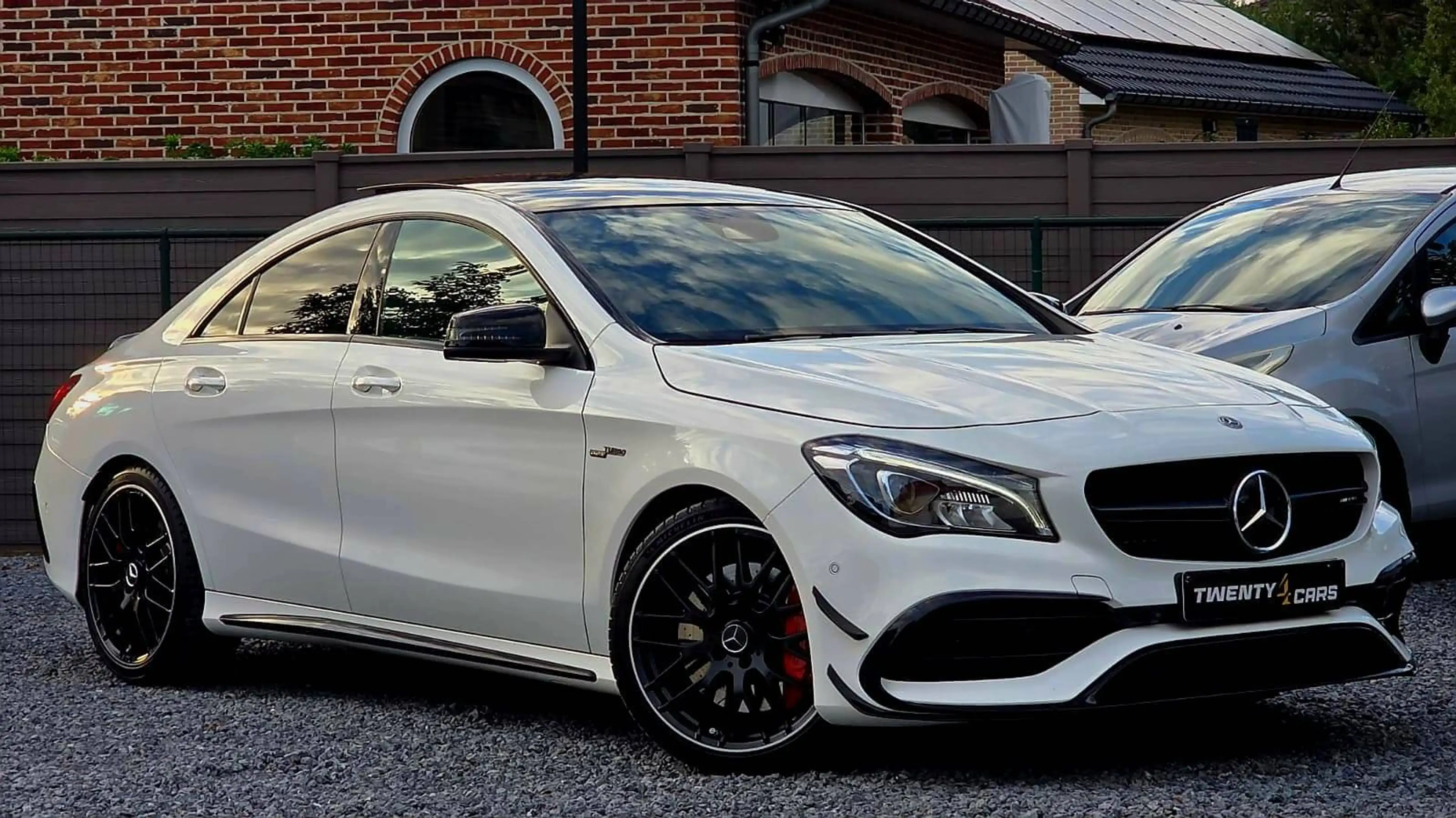 Mercedes-Benz CLA 45 AMG AMG Sport Panoramische Dak Led Camera — photo 3
