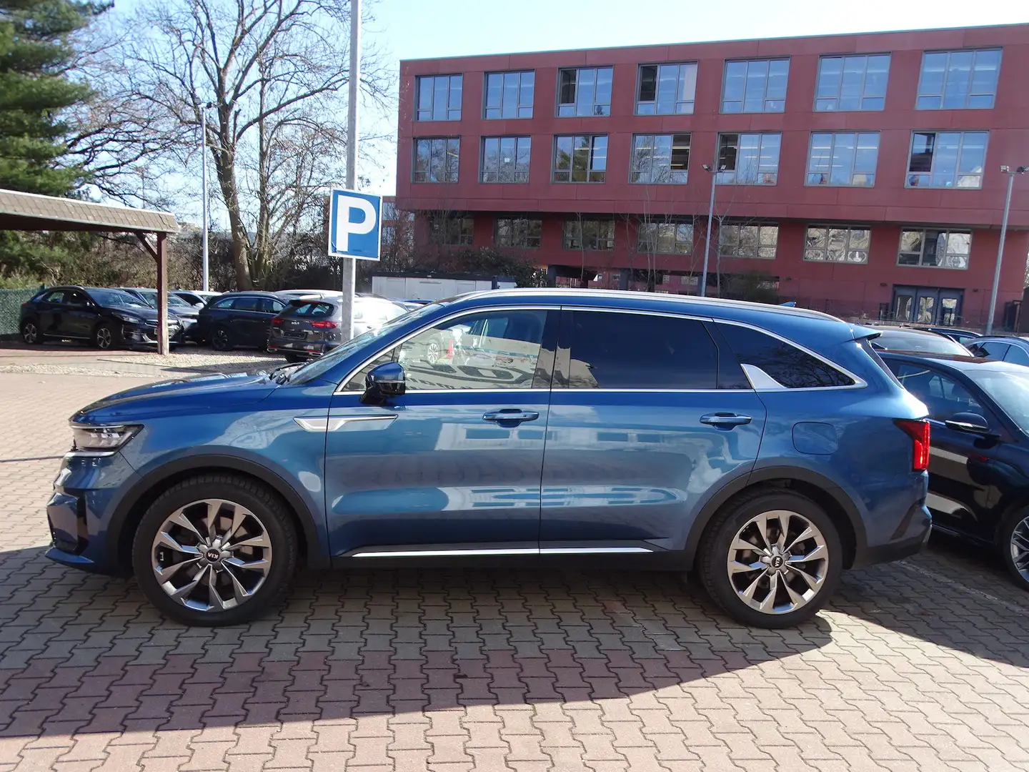 Kia Sorento 2.2 CRDI Platinum 4WD Pano , AHK Azul - 2