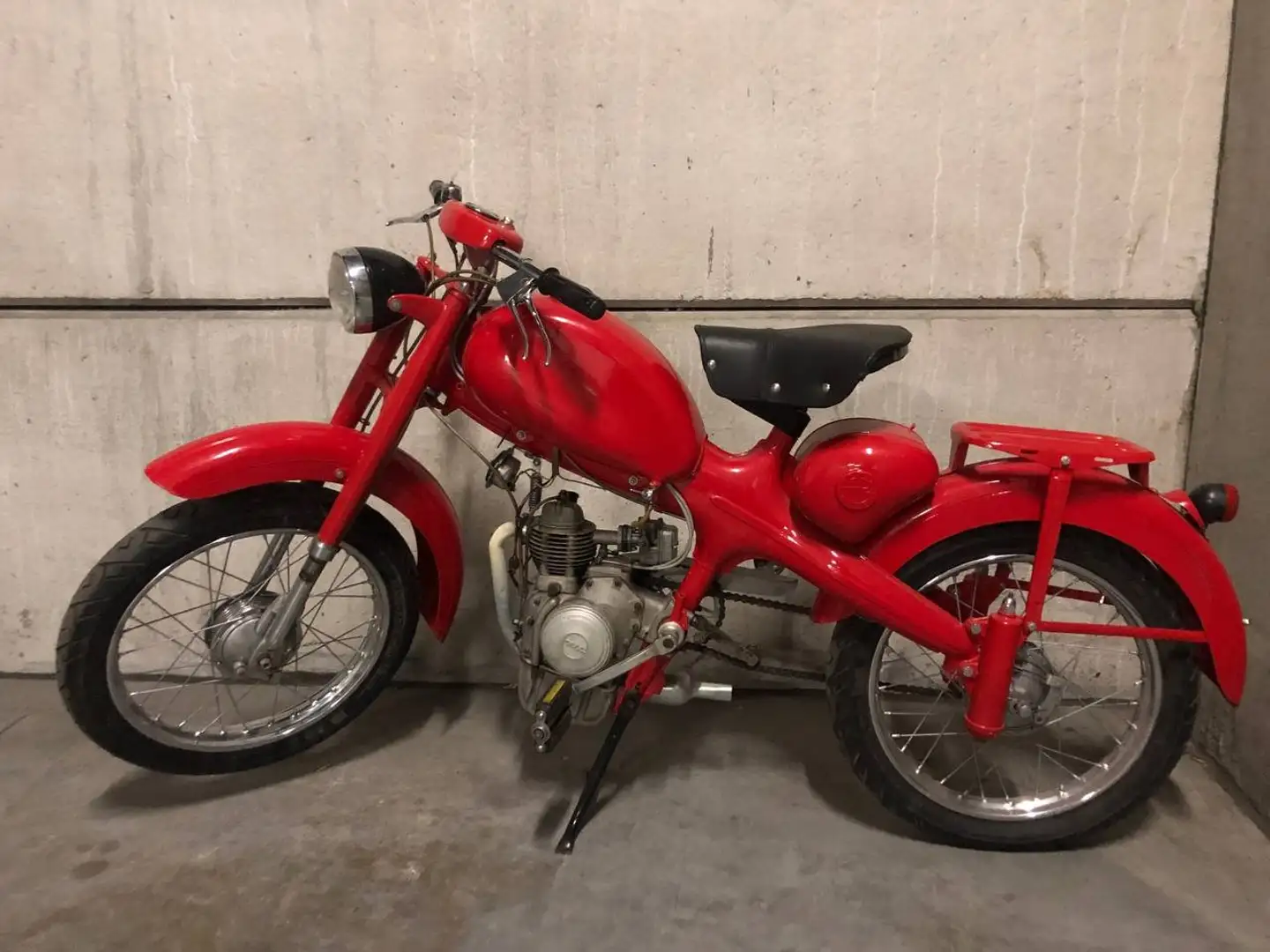 Motom 48 Roşu - 1