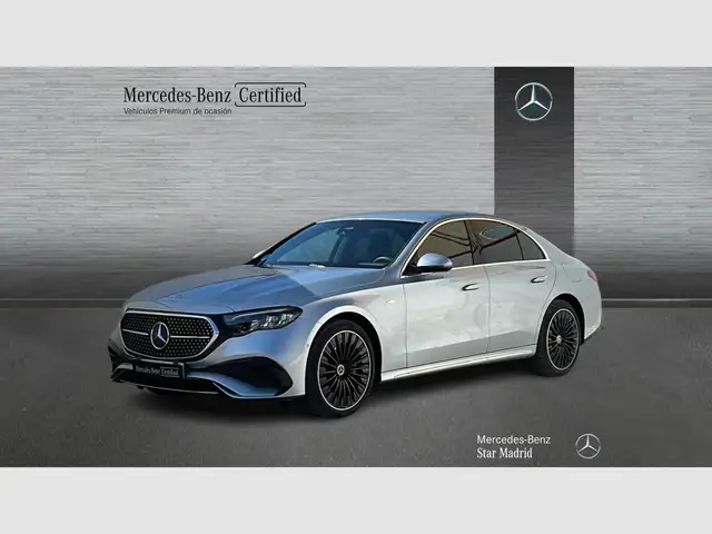 Mercedes-Benz E 300 de con tecnología hibrida EQ