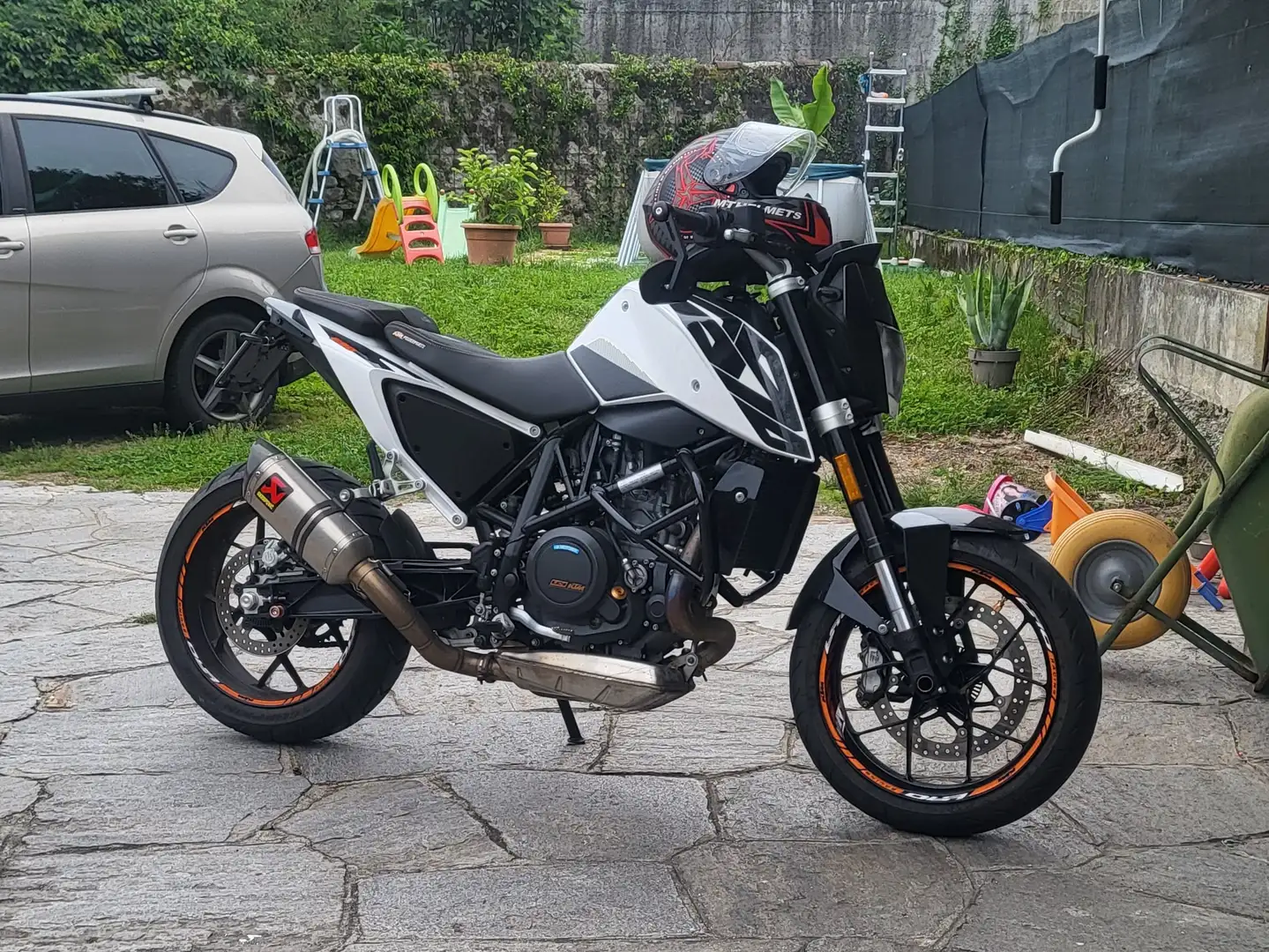 KTM 690 Duke Alb - 1