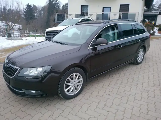 Skoda Superb Exclusive 4x4  !! Pickerl neu !!