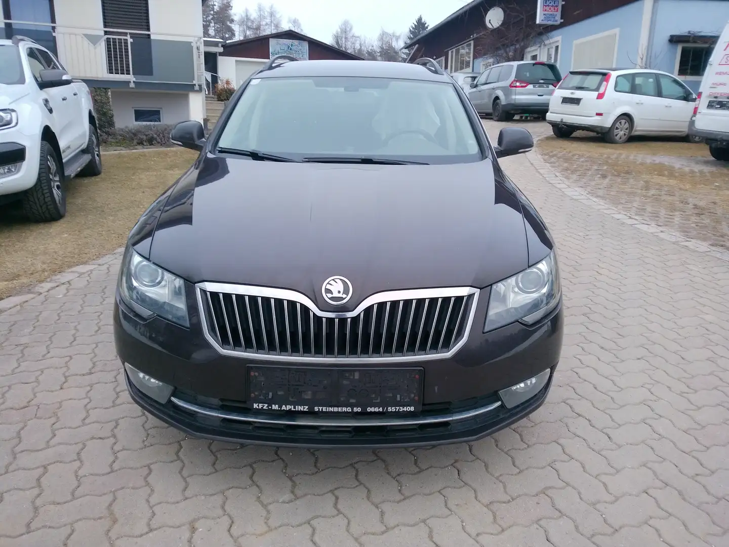 Skoda Superb Exclusive 4x4  !! Pickerl neu !! Braun - 2