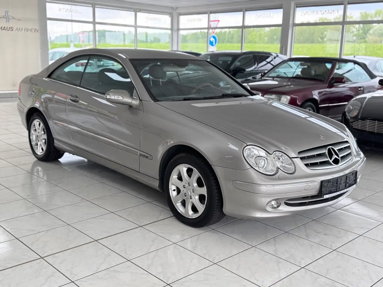 Mercedes-Benz CLK 320