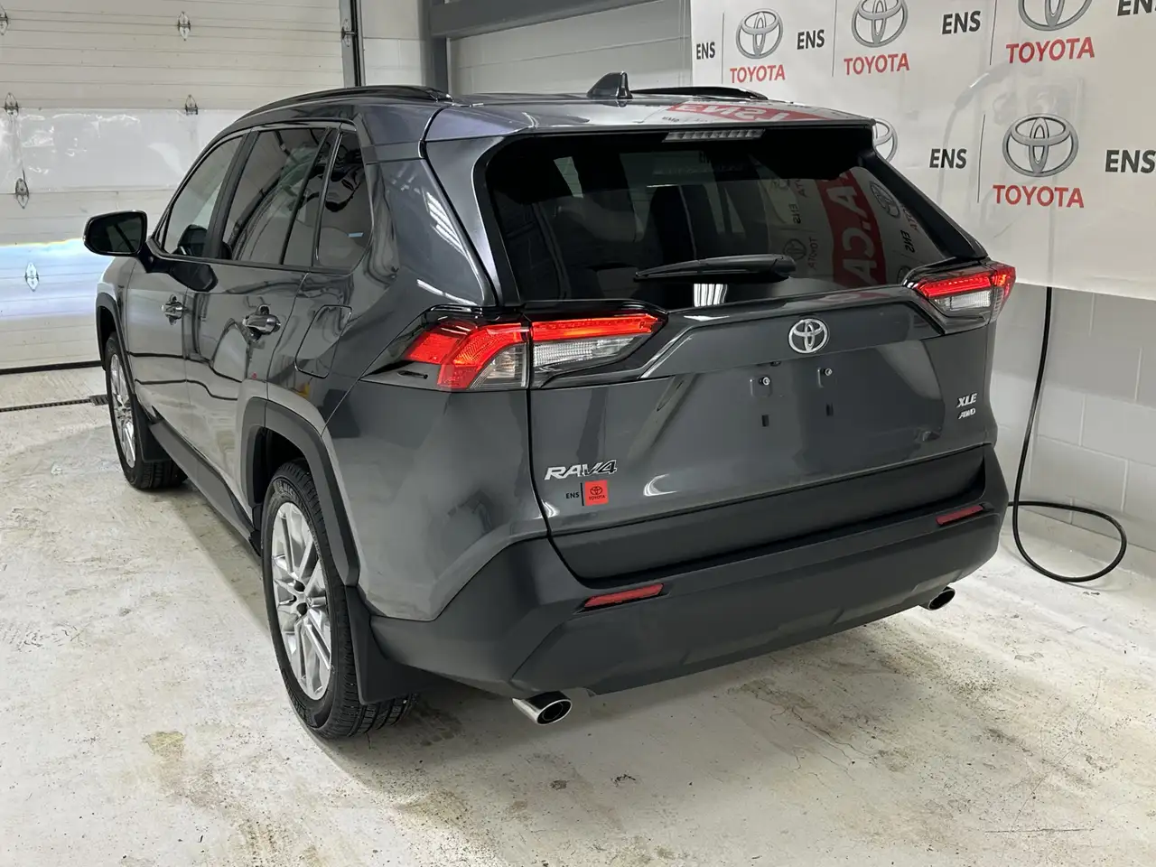 Toyota RAV 4 photo Toyota RAV 4