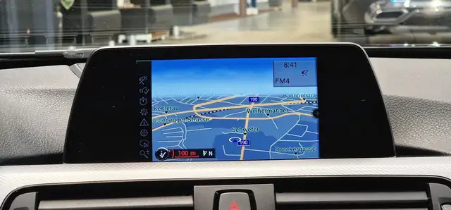 BMW 3 Series view 15