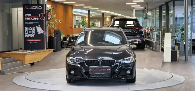 BMW 3 Series view 2