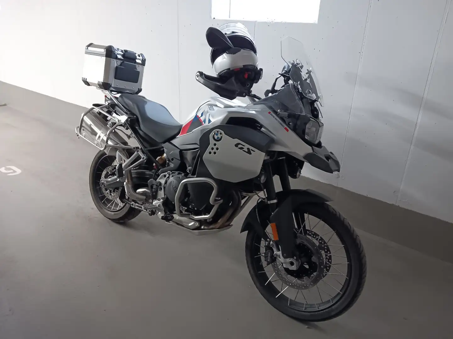 BMW F 900 GS Adventure Ride Pro Weiß - 1