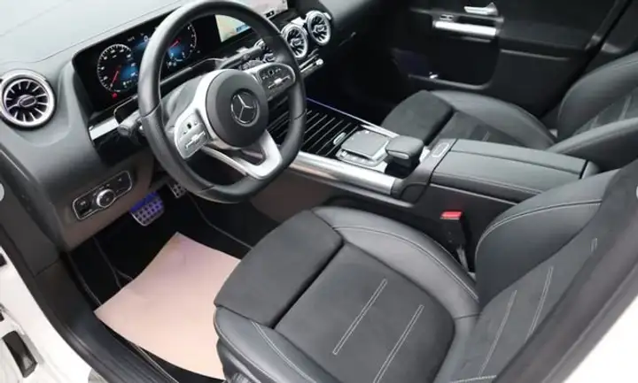 Mercedes-Benz Clase C 2021, foto 11