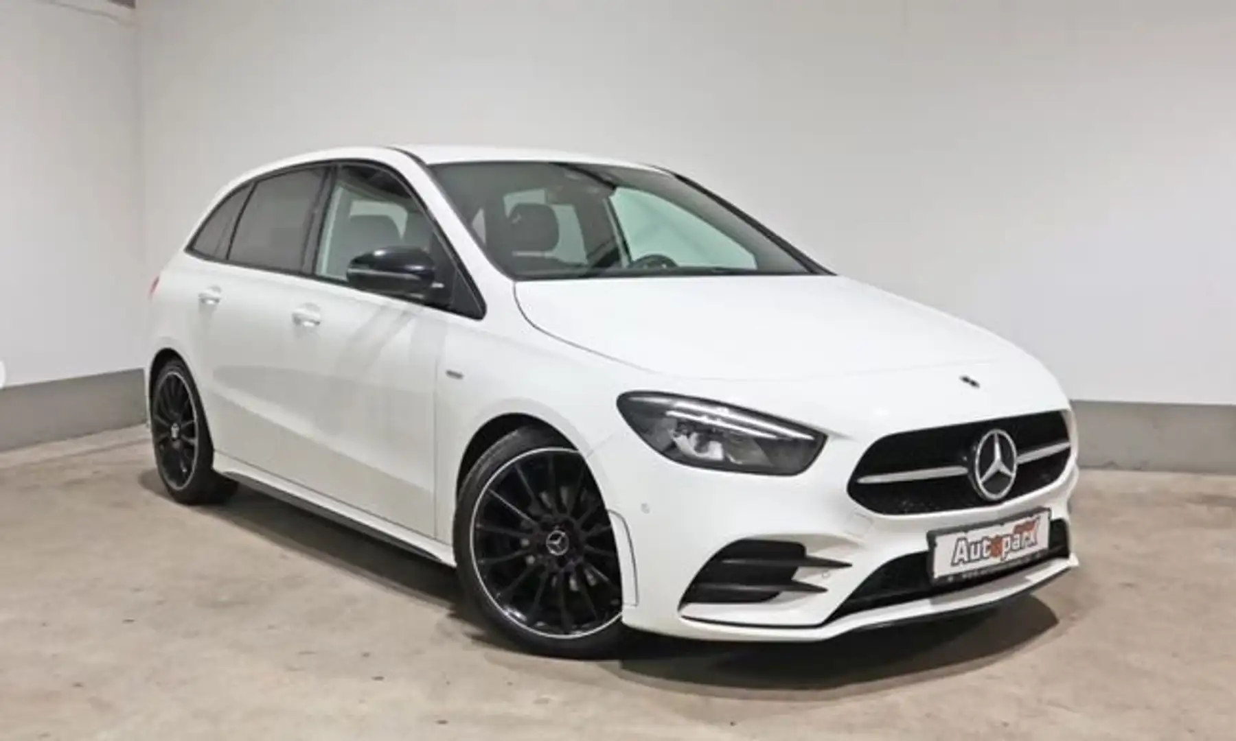 Mercedes-Benz C 320 Berlina Automático de 4 Puertas Blanco - 2