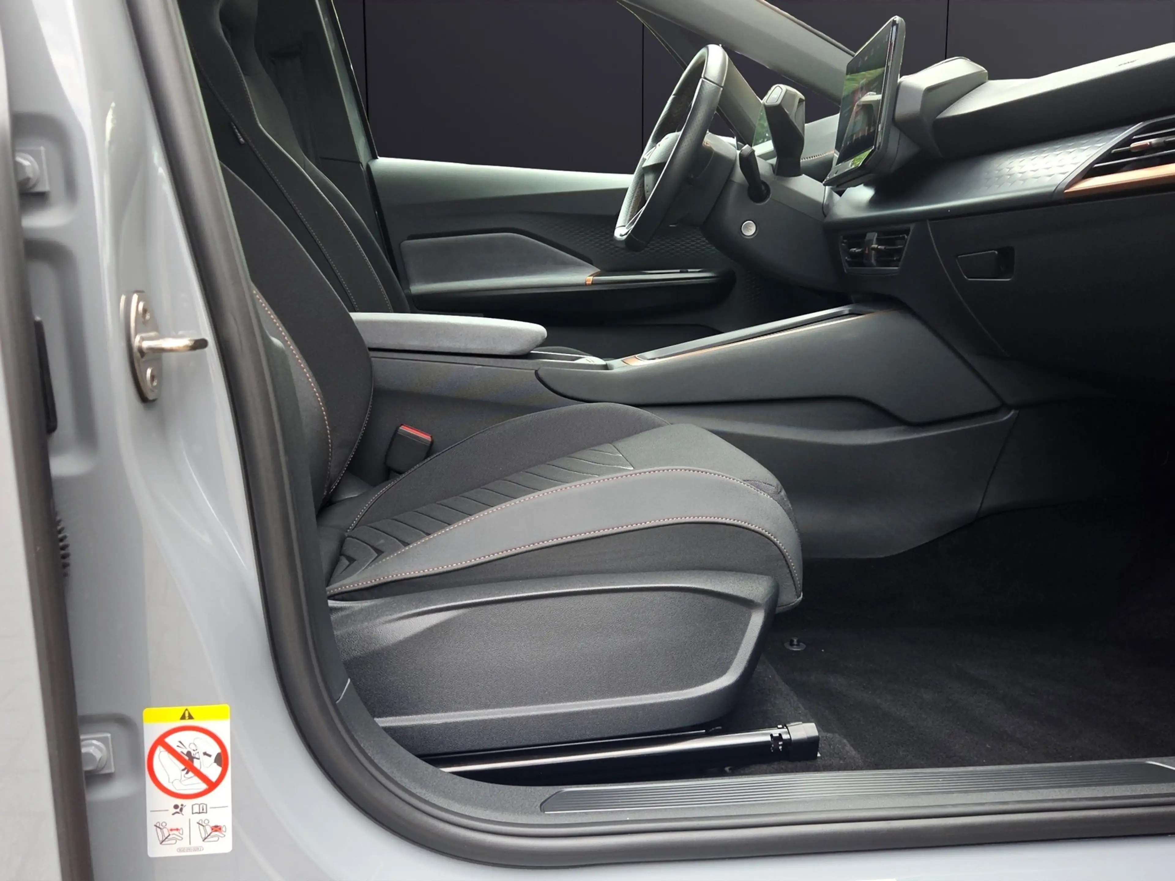 CUPRA Born LED/18 ZOLL/SHZ/PDC/ACC/GARANTIE — photo 13