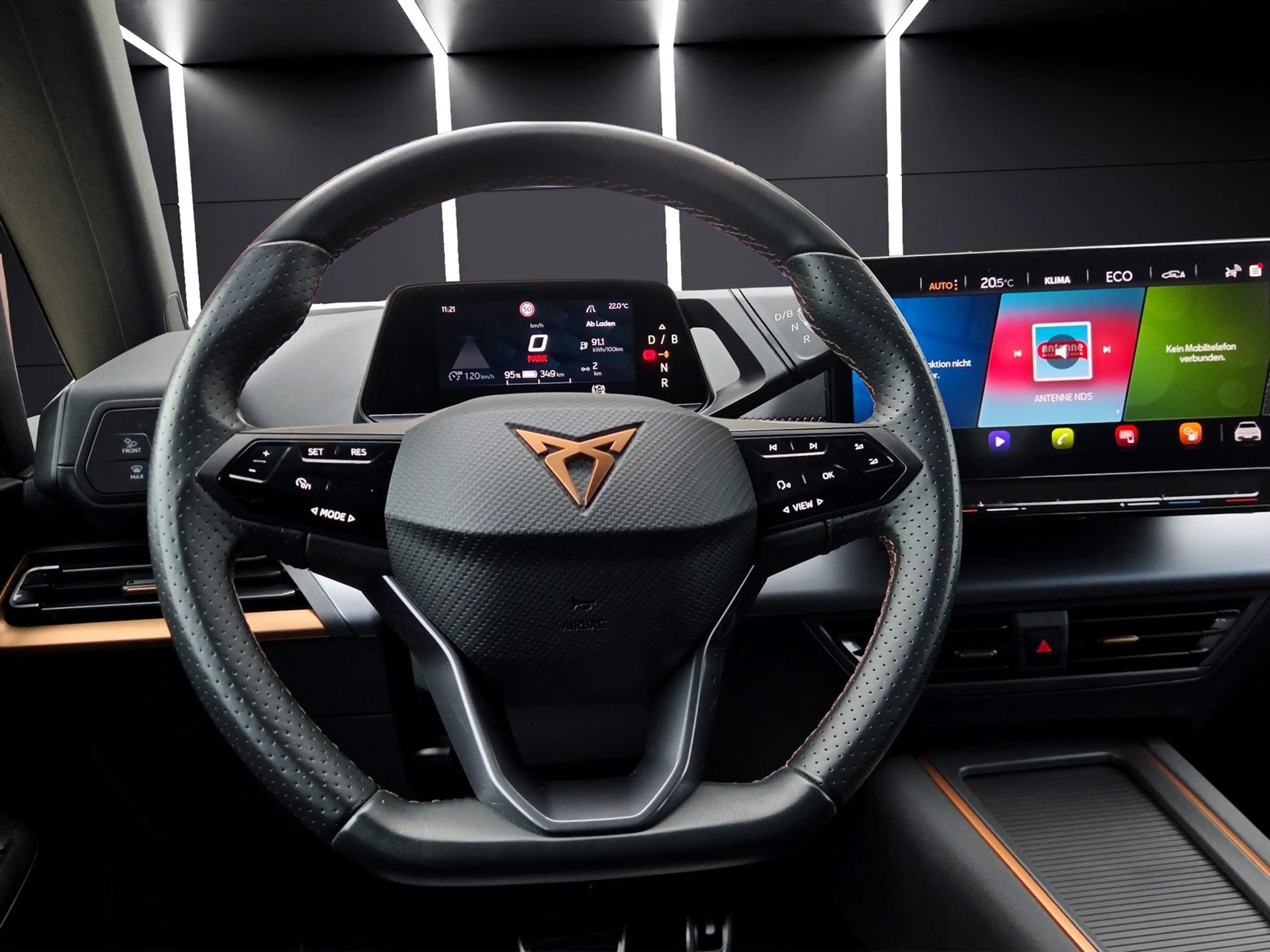 CUPRA Born LED/18 ZOLL/SHZ/PDC/ACC/GARANTIE — photo 10