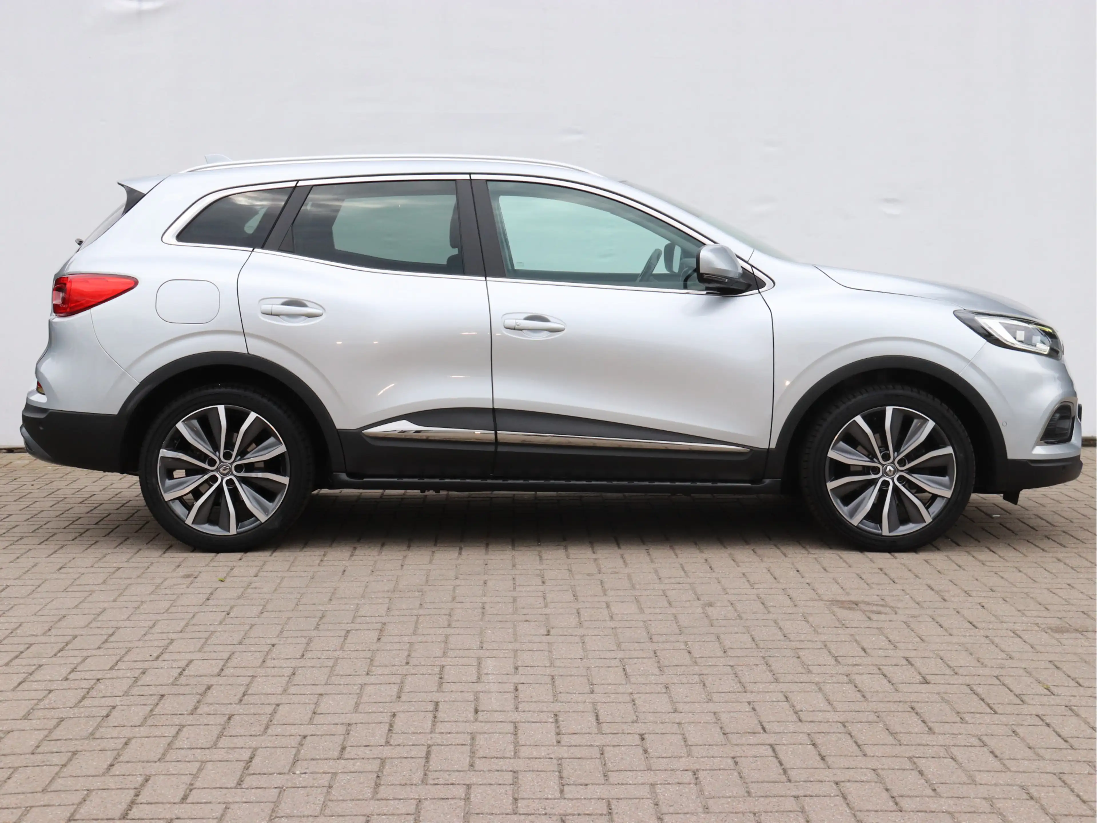 Renault Kadjar 1.3 Tce Intens LEER / NAVI / 19 INCH / VEEL OPTIES — photo 4