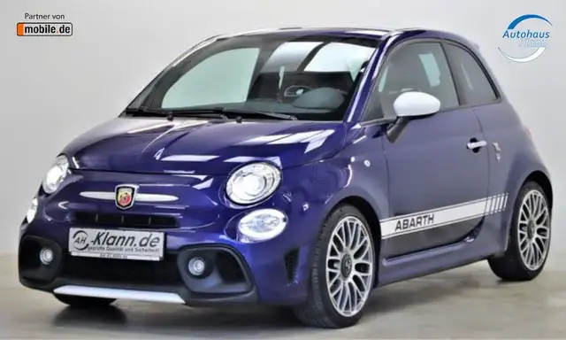 Abarth 595 view 3
