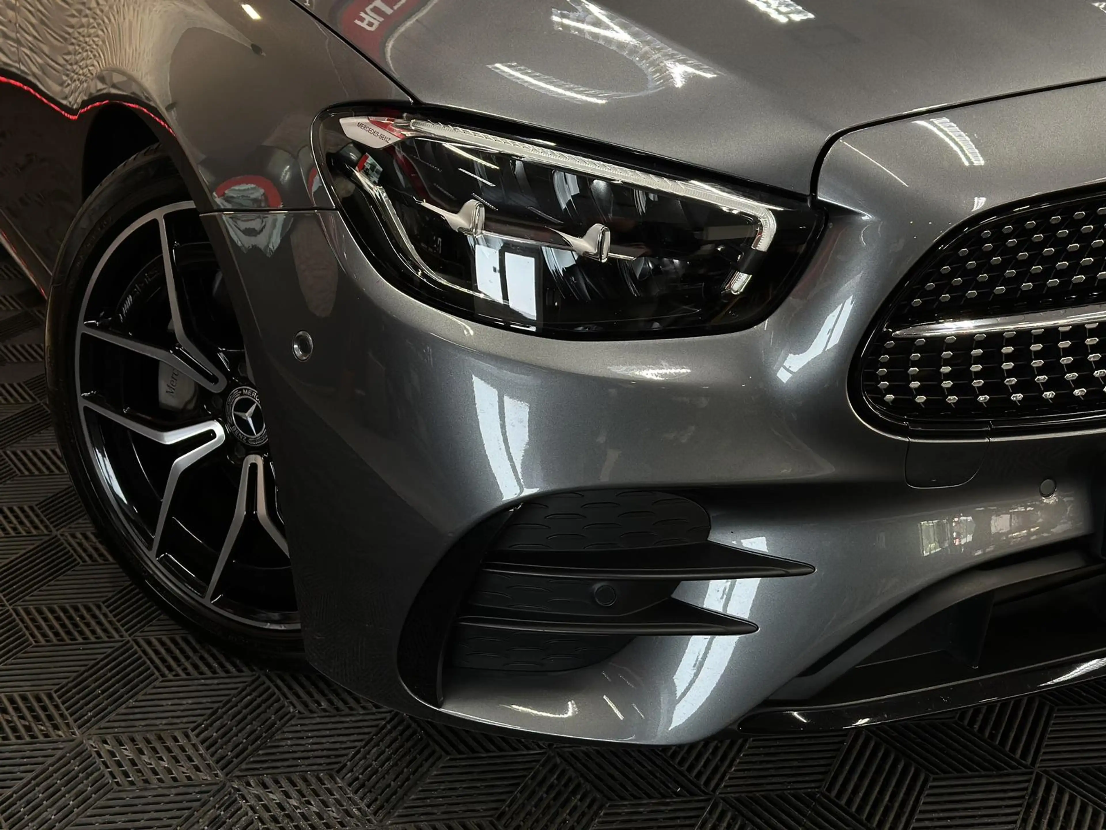 Mercedes-Benz E 220 E220d AMG NIGHT VIRTL#PANO#SPUR#SHZ#CARPLAY — photo 9