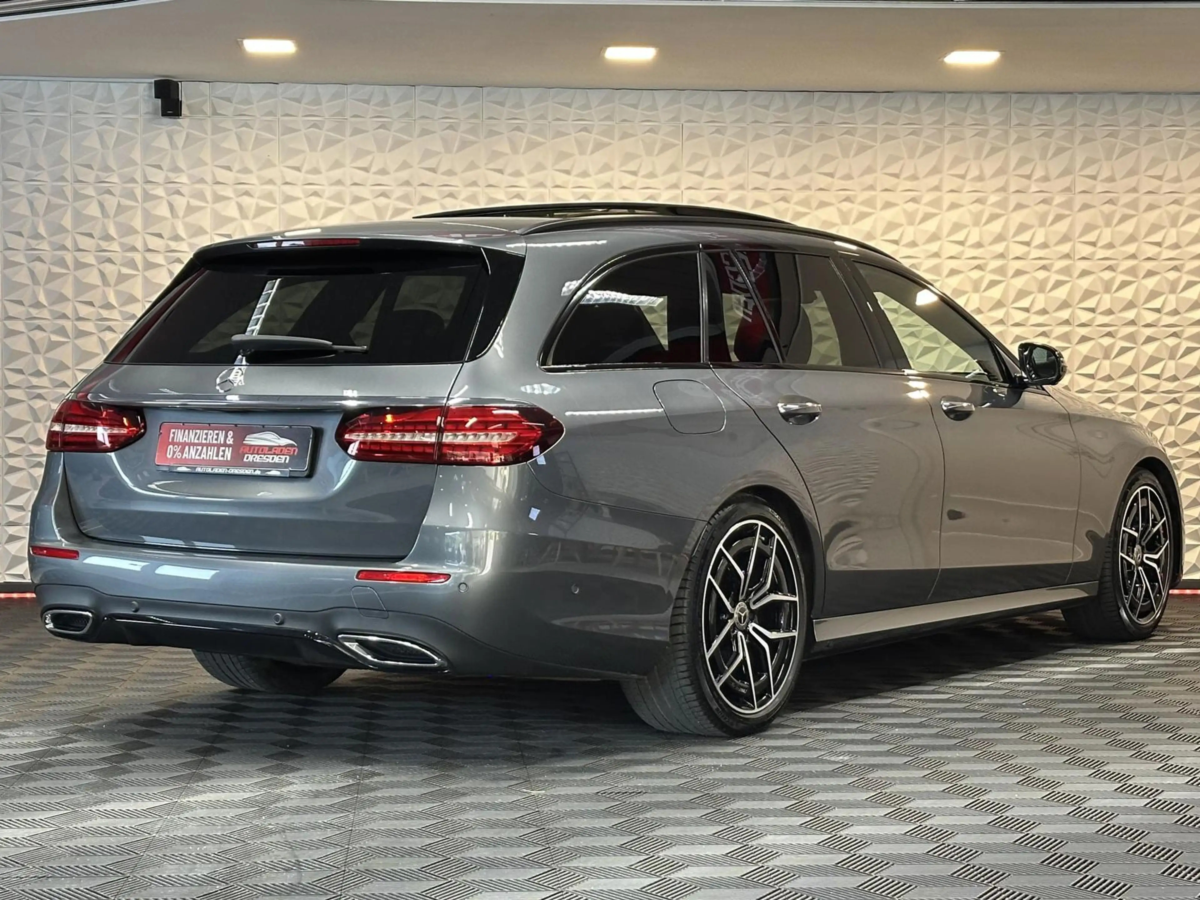 Mercedes-Benz E 220 E220d AMG NIGHT VIRTL#PANO#SPUR#SHZ#CARPLAY — photo 8
