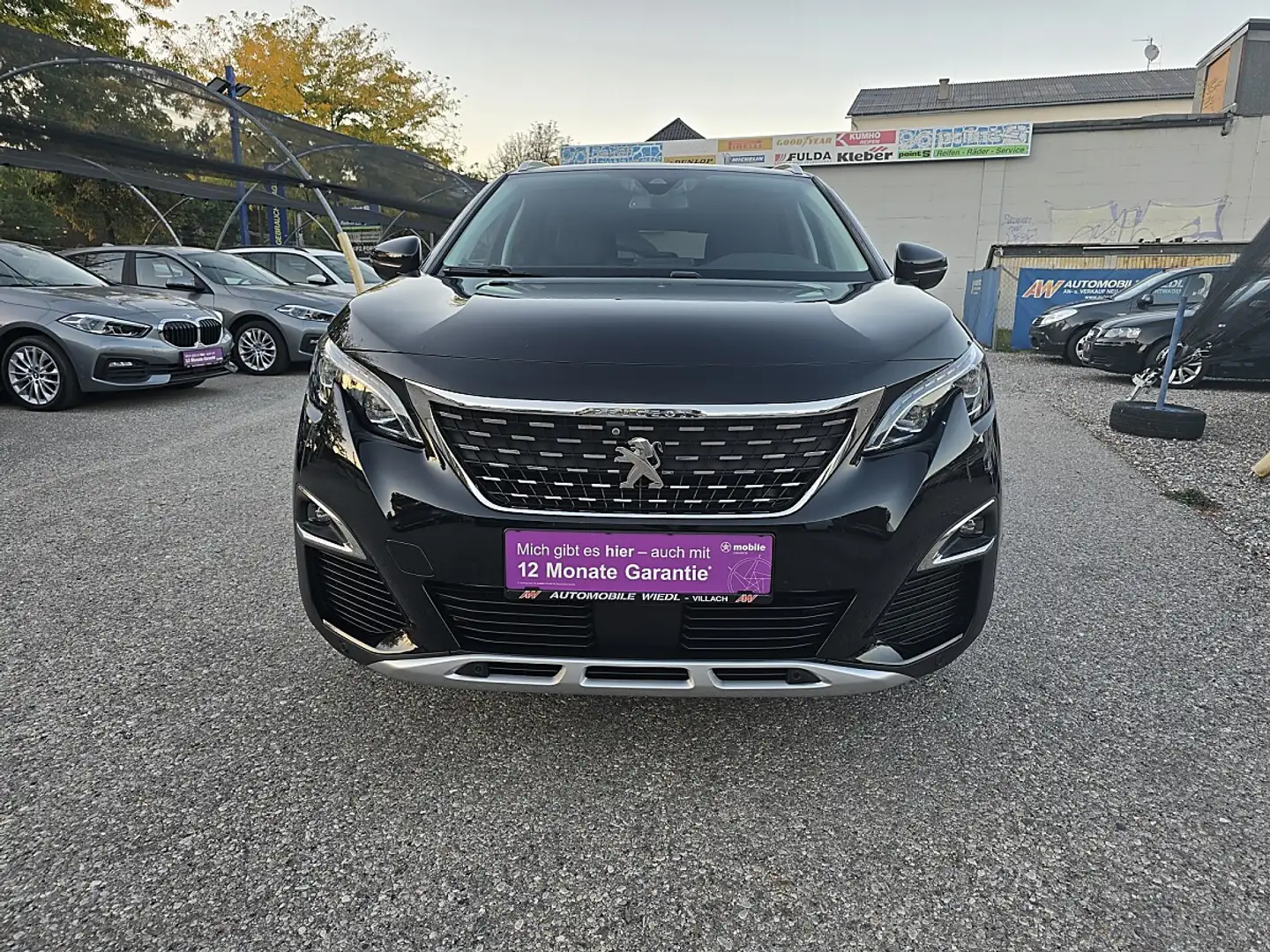 Peugeot 3008 1,6 BlueHDi 120 S&S 6-Gang Allure Schwarz - 2