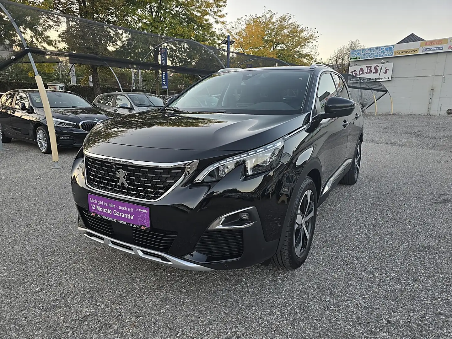 Peugeot 3008 1,6 BlueHDi 120 S&S 6-Gang Allure Schwarz - 1