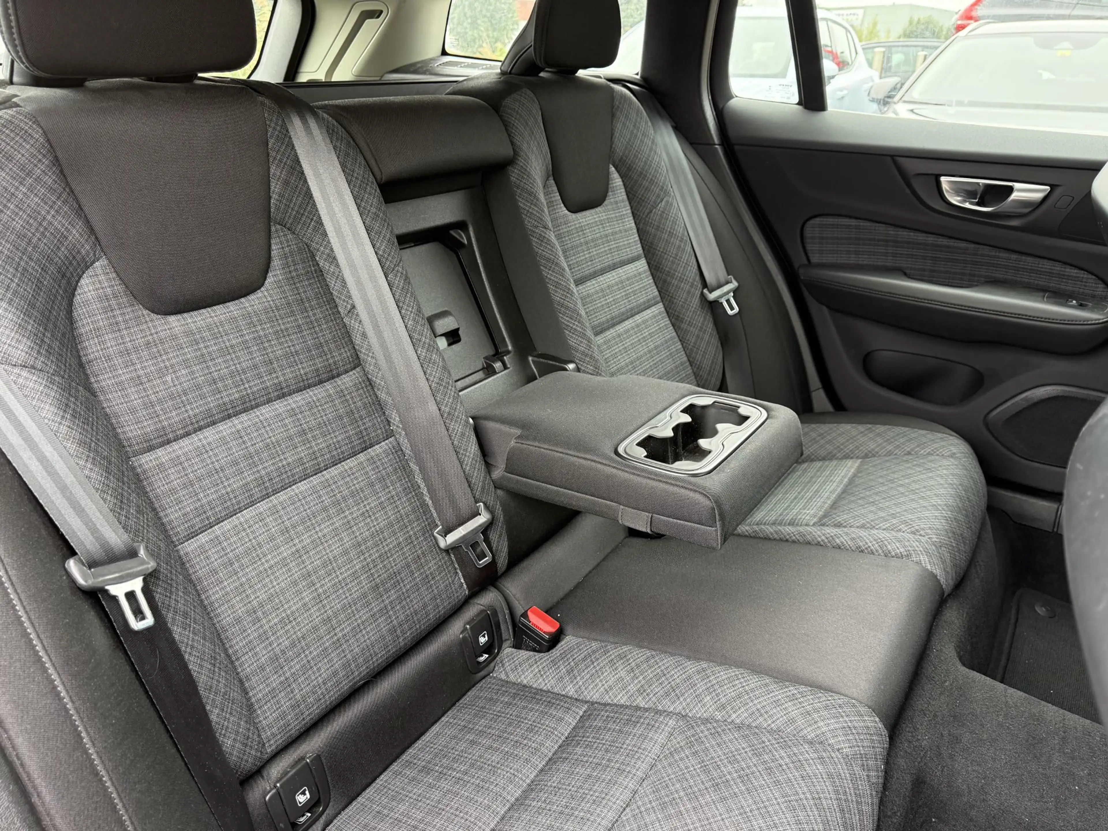Volvo V60 2.0 B3 Momentum | Elektrische Stoelen | BLISS| Key — photo 10