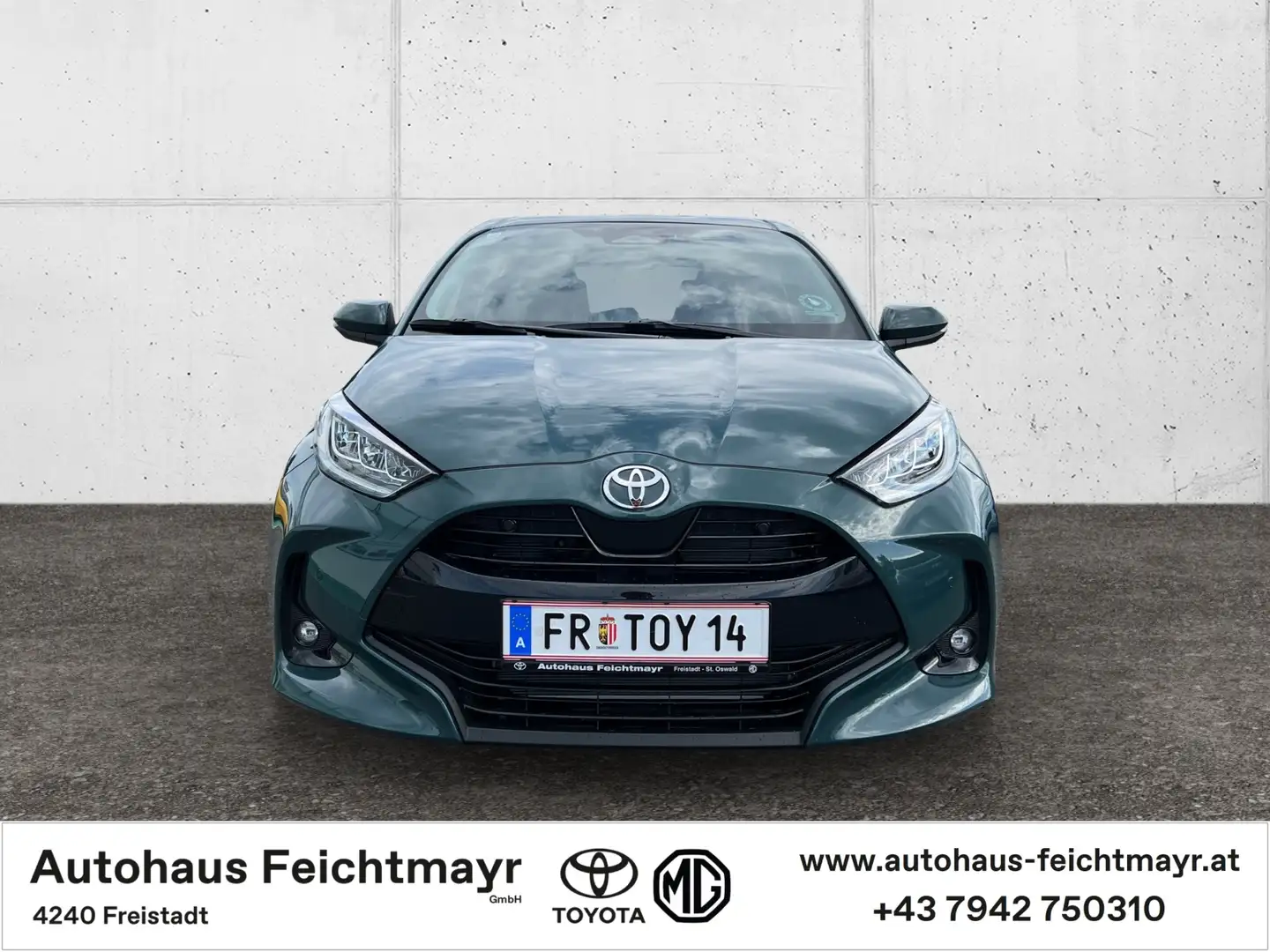 Toyota Yaris 1,5 Hybrid Ac./Dr. Safety-P. Comfort-P. 5t. MY25 Grün - 2