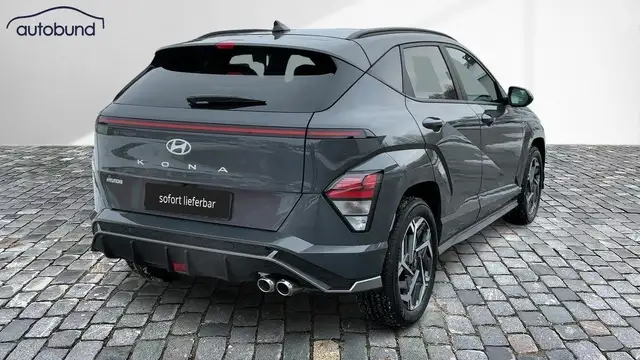 Hyundai Kona view 3