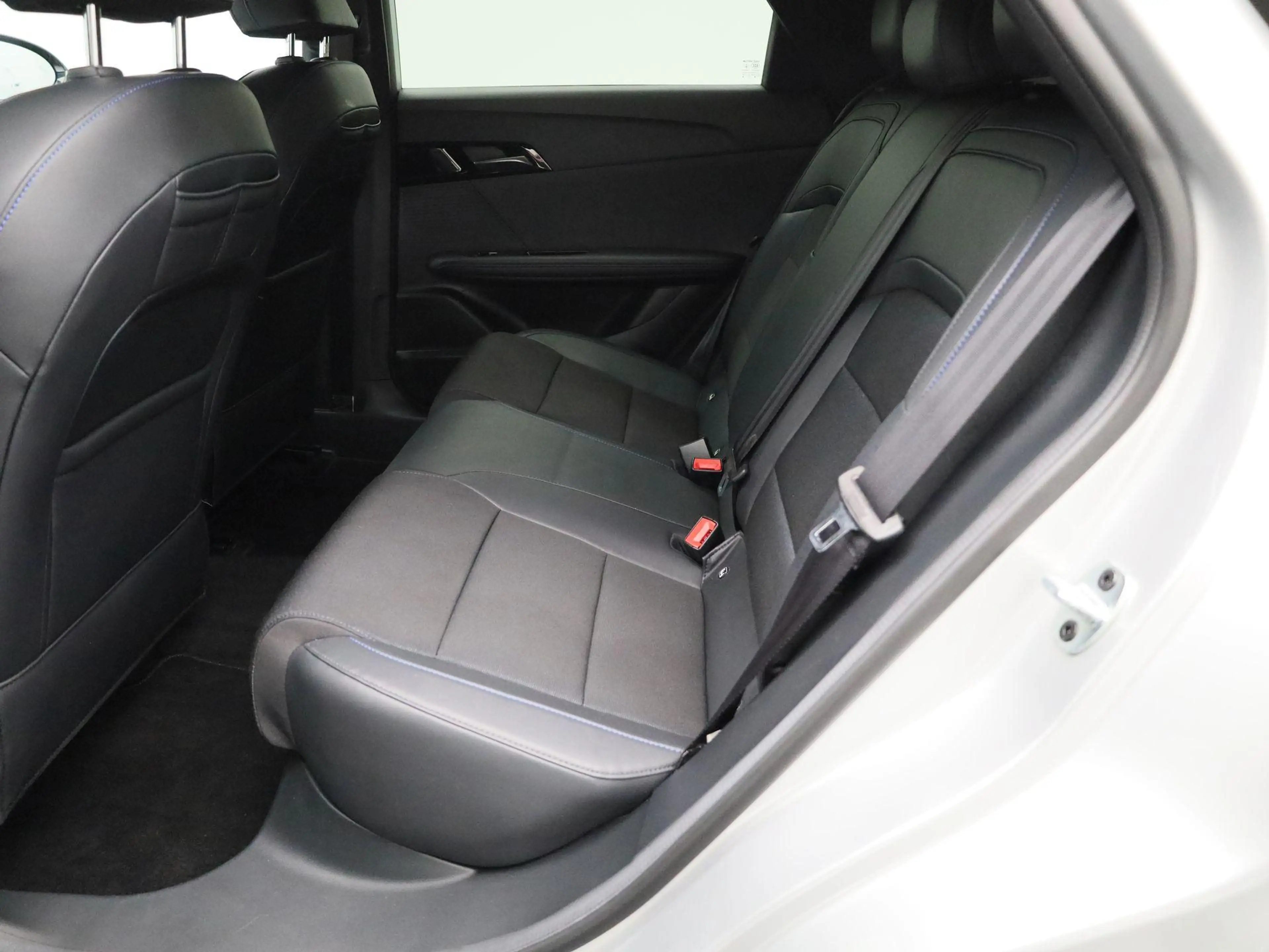 MG MG4 64 kWh Luxury | Elektrisch verstelbare stoel | Cam — photo 9