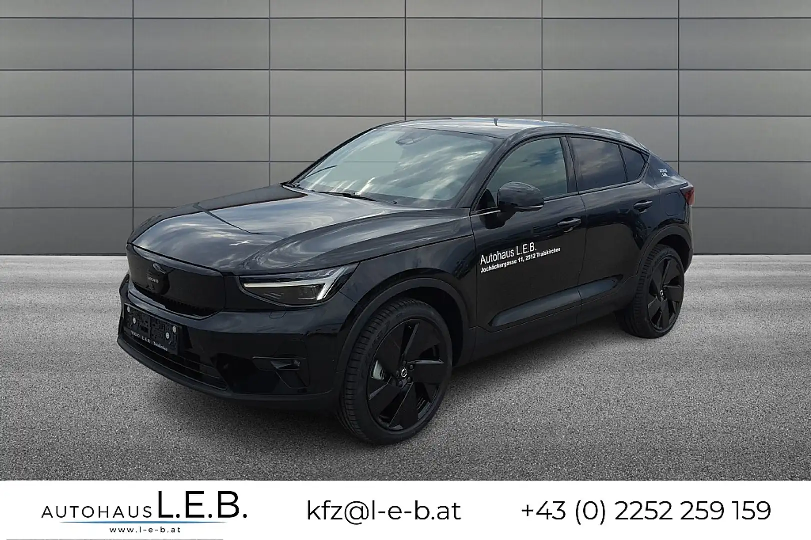 Volvo EC40 Single Motor Extended Range 82kWh Ultra Black E... Schwarz - 1