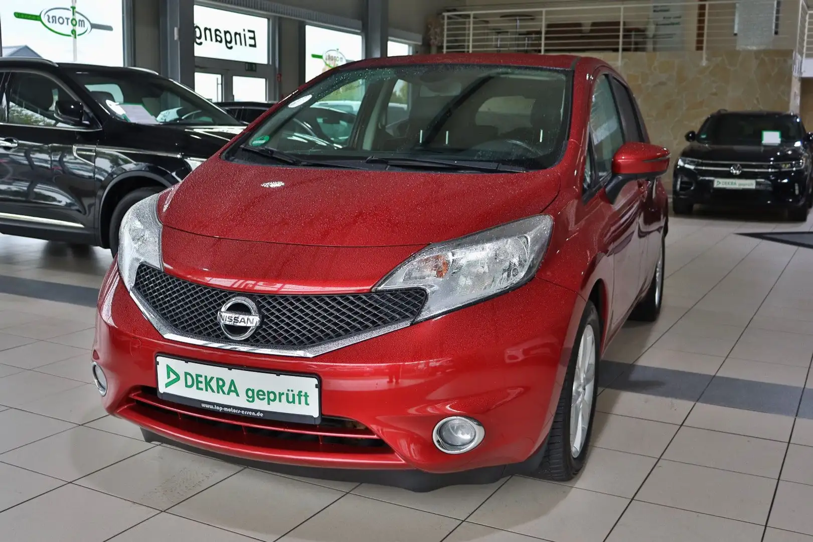 Nissan Note Tekna Rot - 1