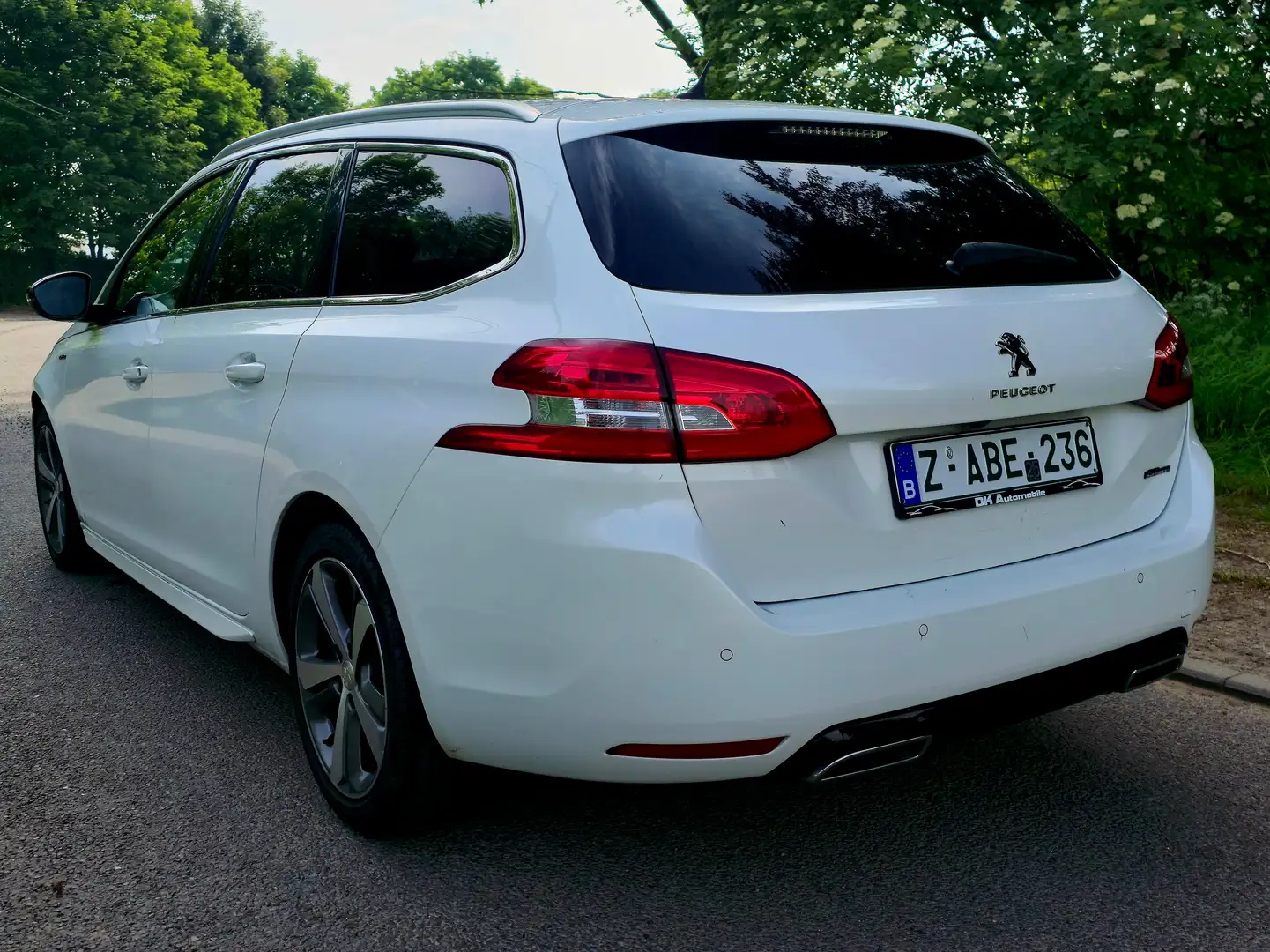 Peugeot 308 SW 1.6HDi GT Line * PANO * NAVI * GARANTIE * Blanc - 2