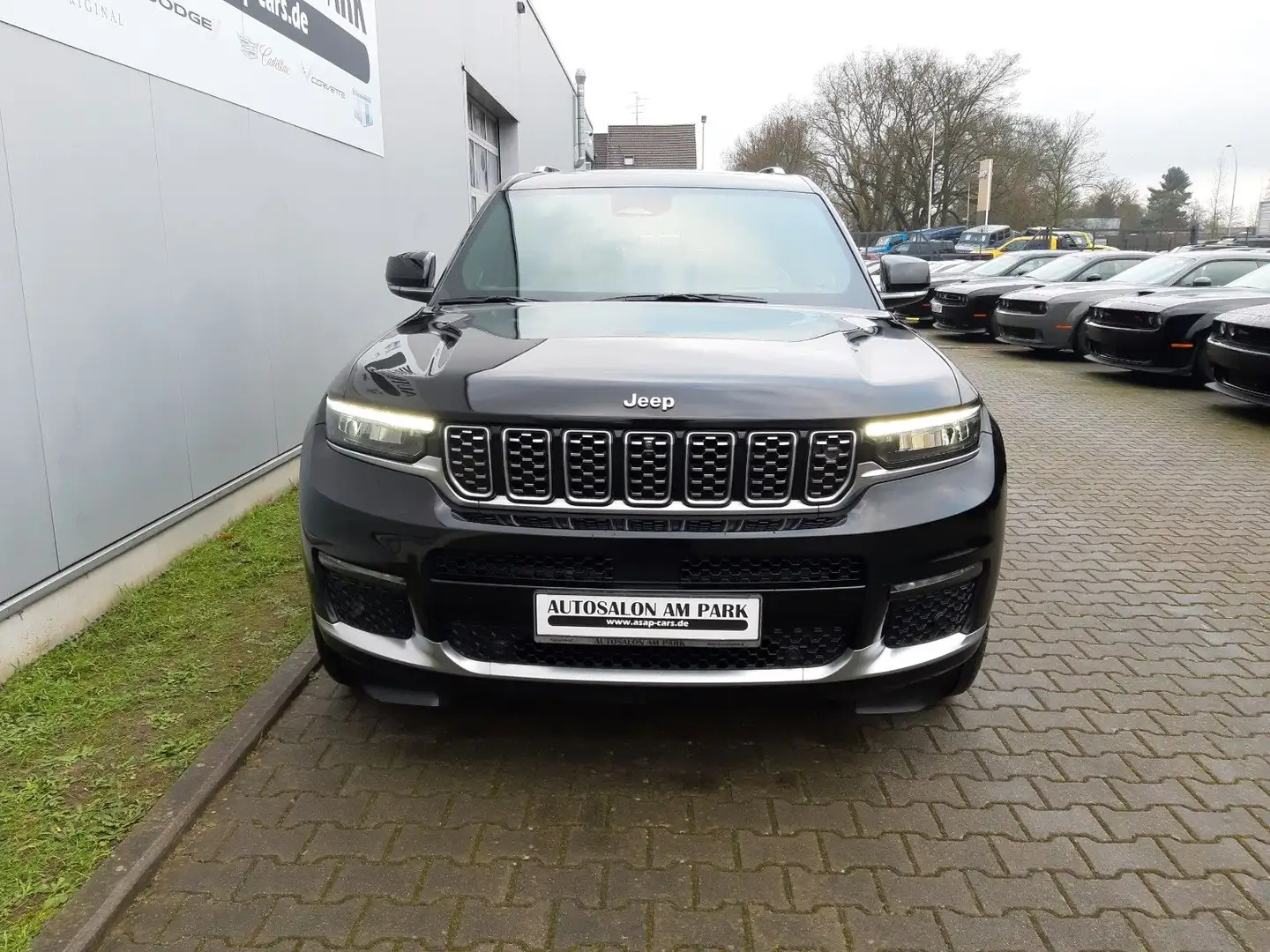 Jeep Grand Cherokee L Summit Reserve 5.7 V8 LPG Fekete - 2