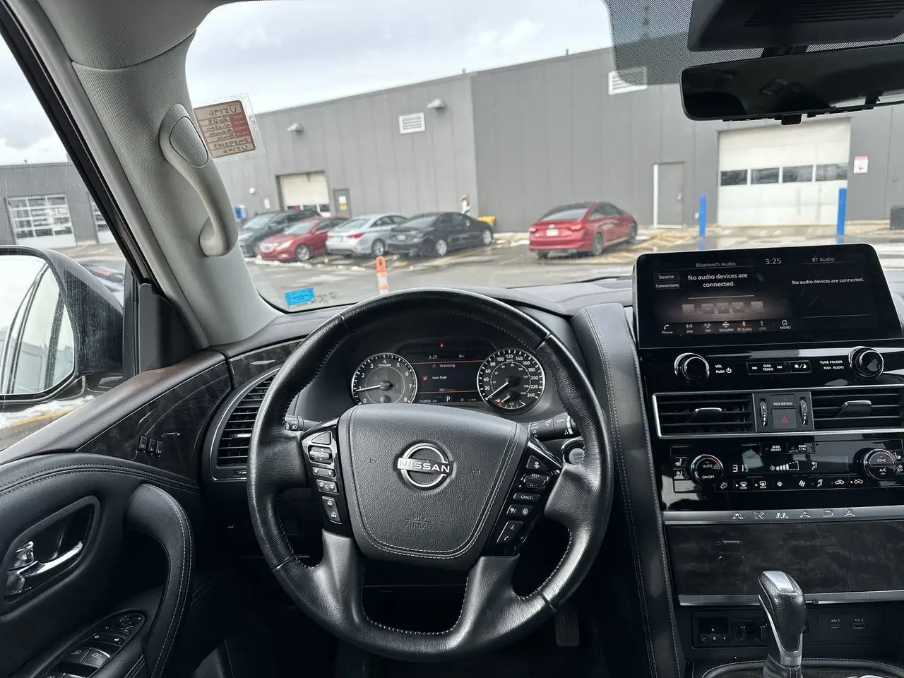 Nissan Armada снимка Nissan Armada