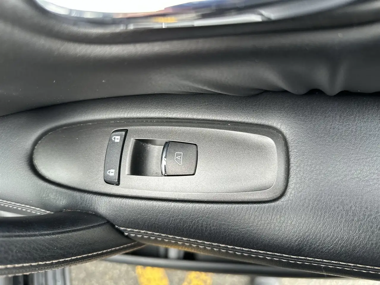 Nissan Armada снимка Nissan Armada