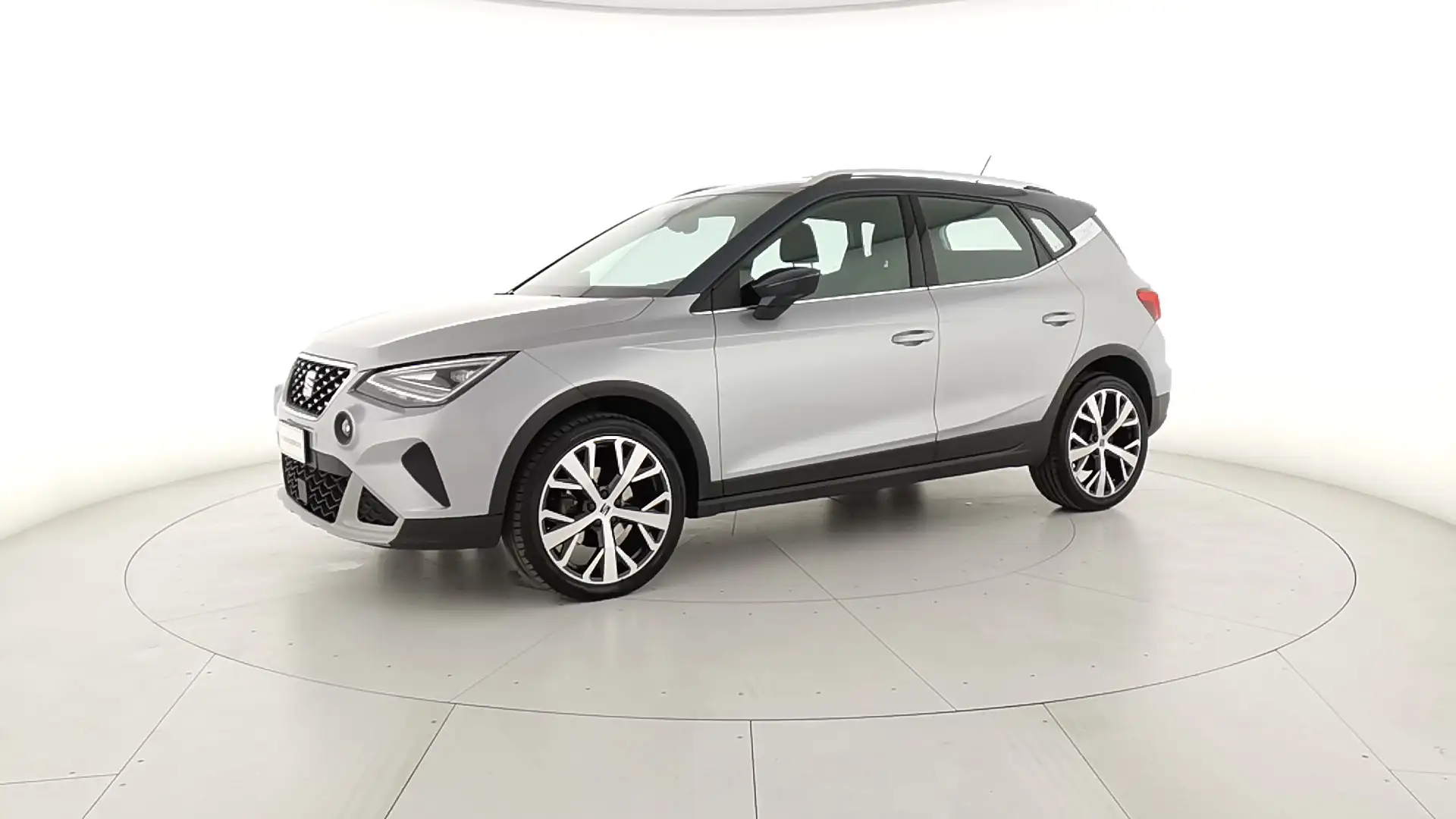 SEAT Arona 1.0 TGI Xperience Argento - 2