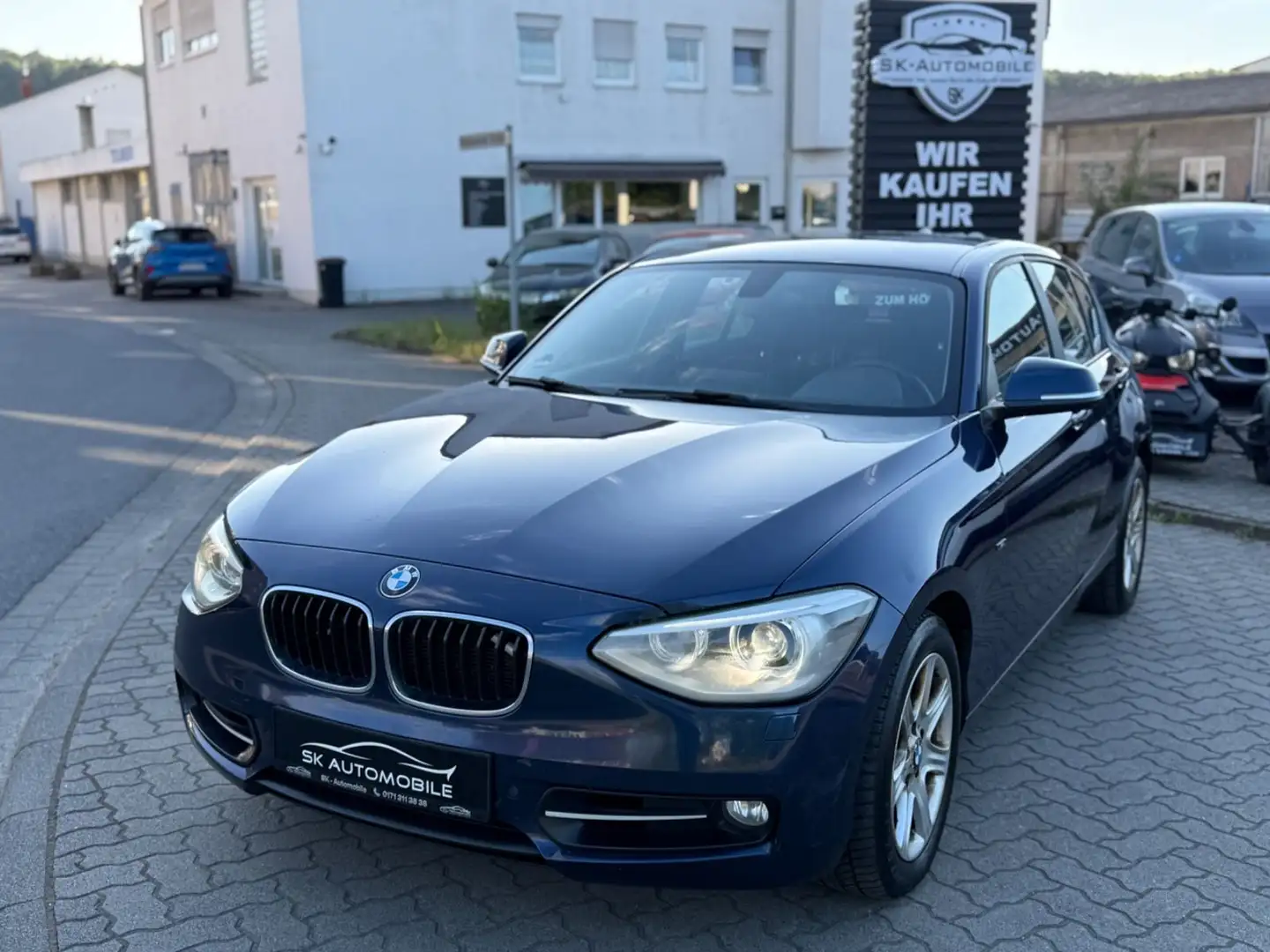 BMW 120 d Sport 2.HAND-NAVI-XENON-SHZG-PDC-TÜV 08-25 Blau - 2