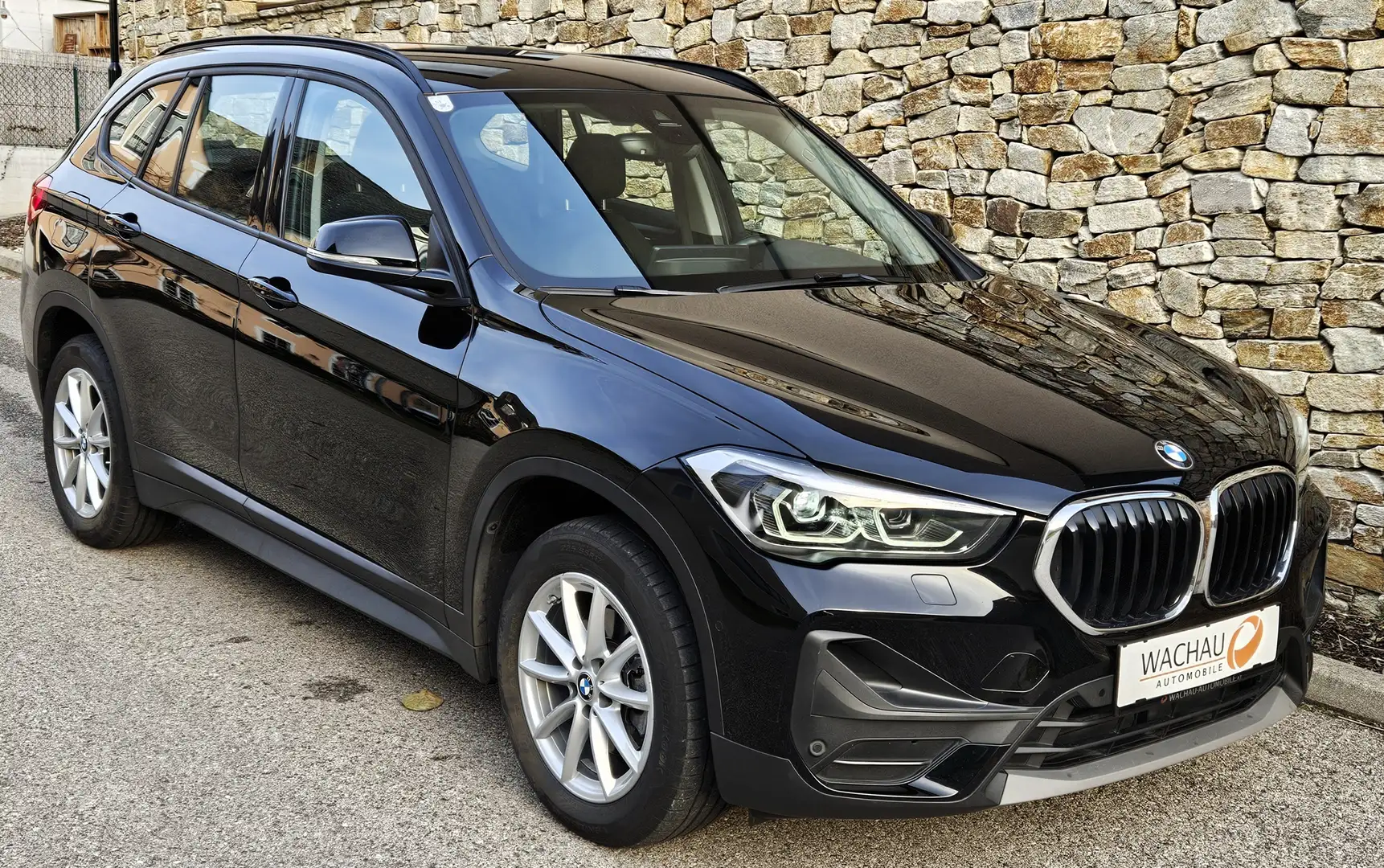 BMW X1 sDrive 18 d Advantage*Kamera*Headup* Schwarz - 1