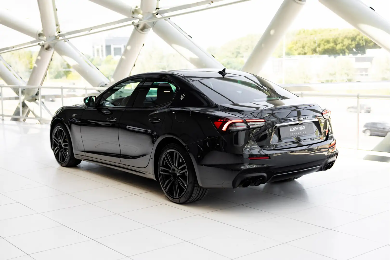 Maserati Ghibli Hybrid GT | Full ADAS | Sunroof | Nerissimo Pack | Чорний - 2