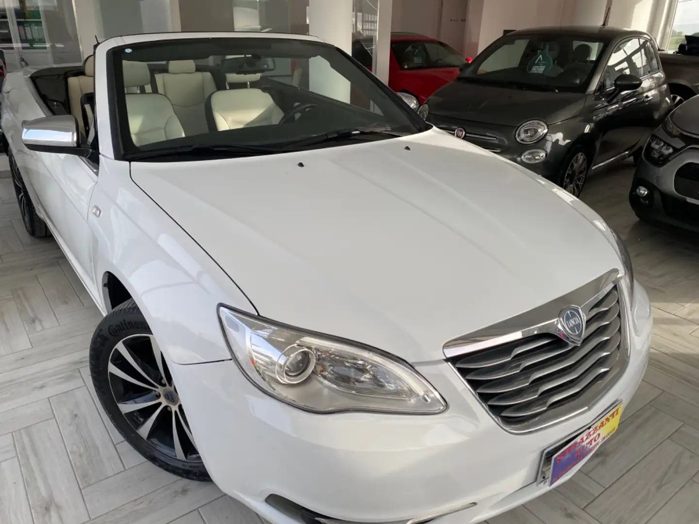 Lancia Flavia 2.4 Bianco - 2