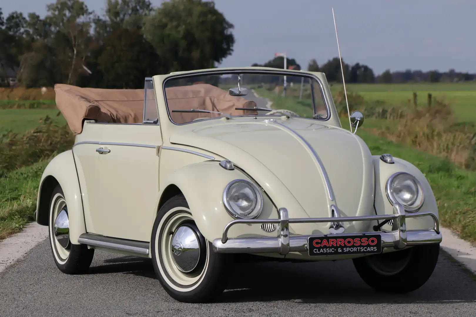 Volkswagen Kever Cabriolet Type 15 Karmann - High Quality Restaurat Alb - 1
